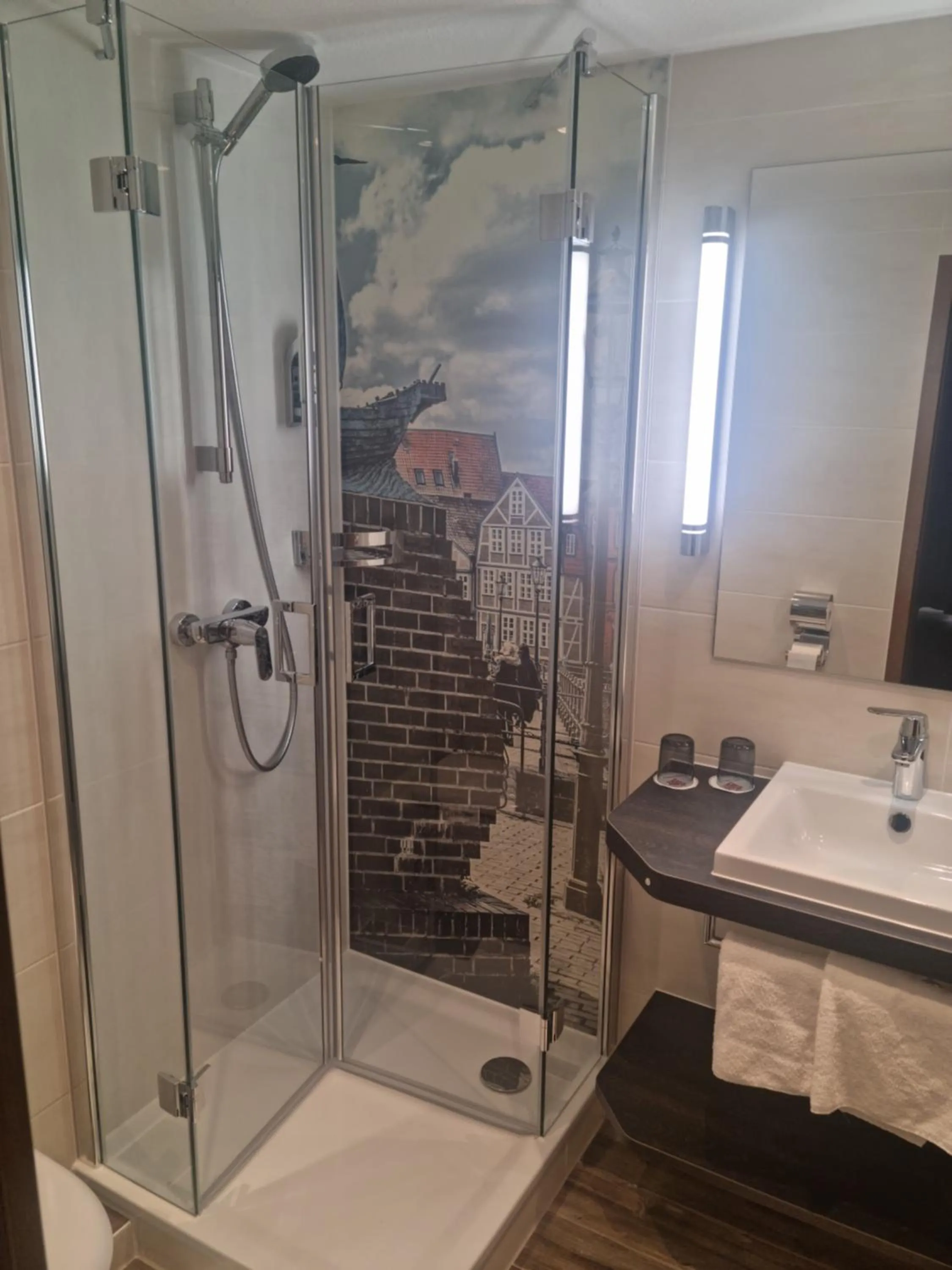 Bathroom in Kiek In Hotel Zur Einkehr