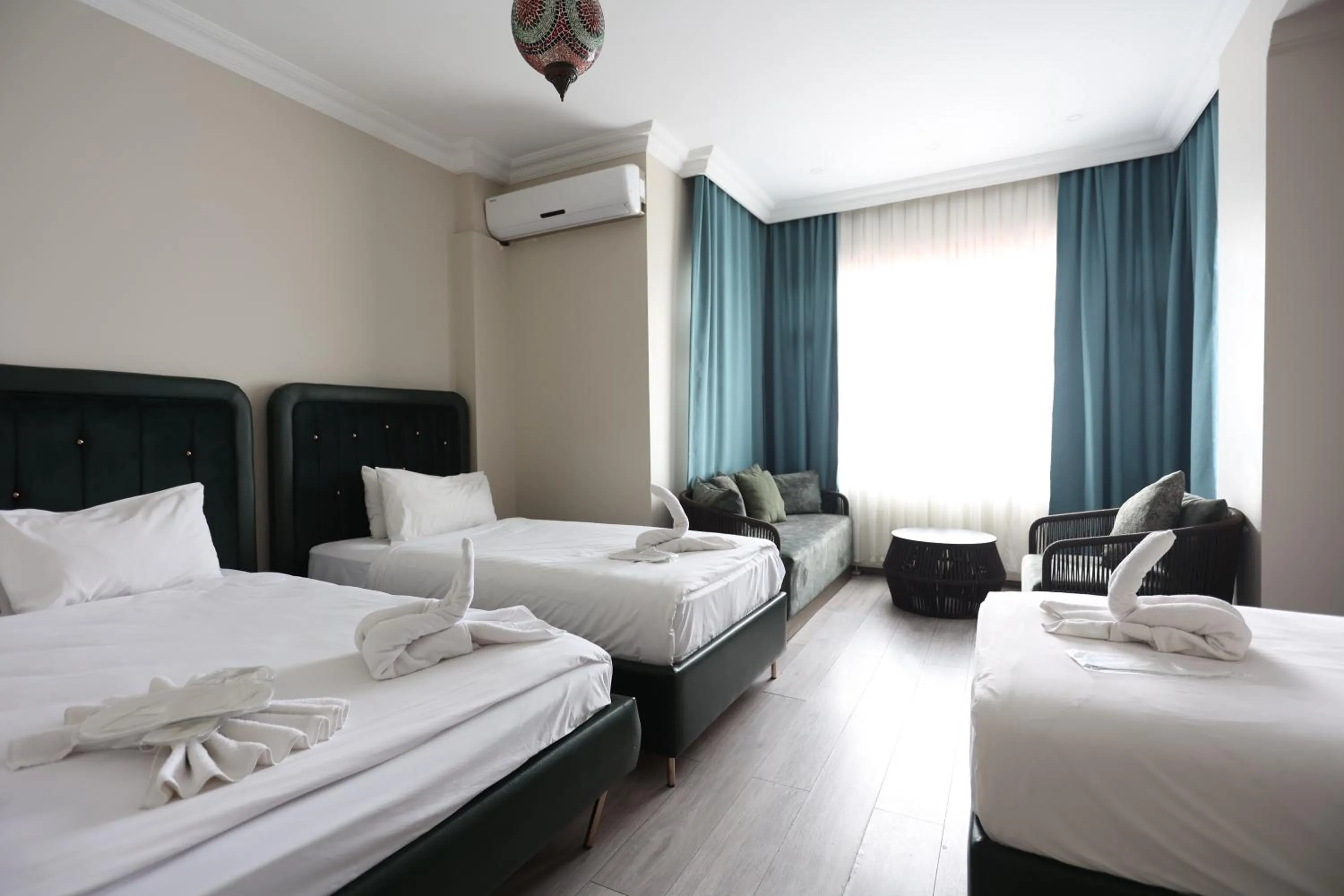 Bed in Cheers Lighthouse