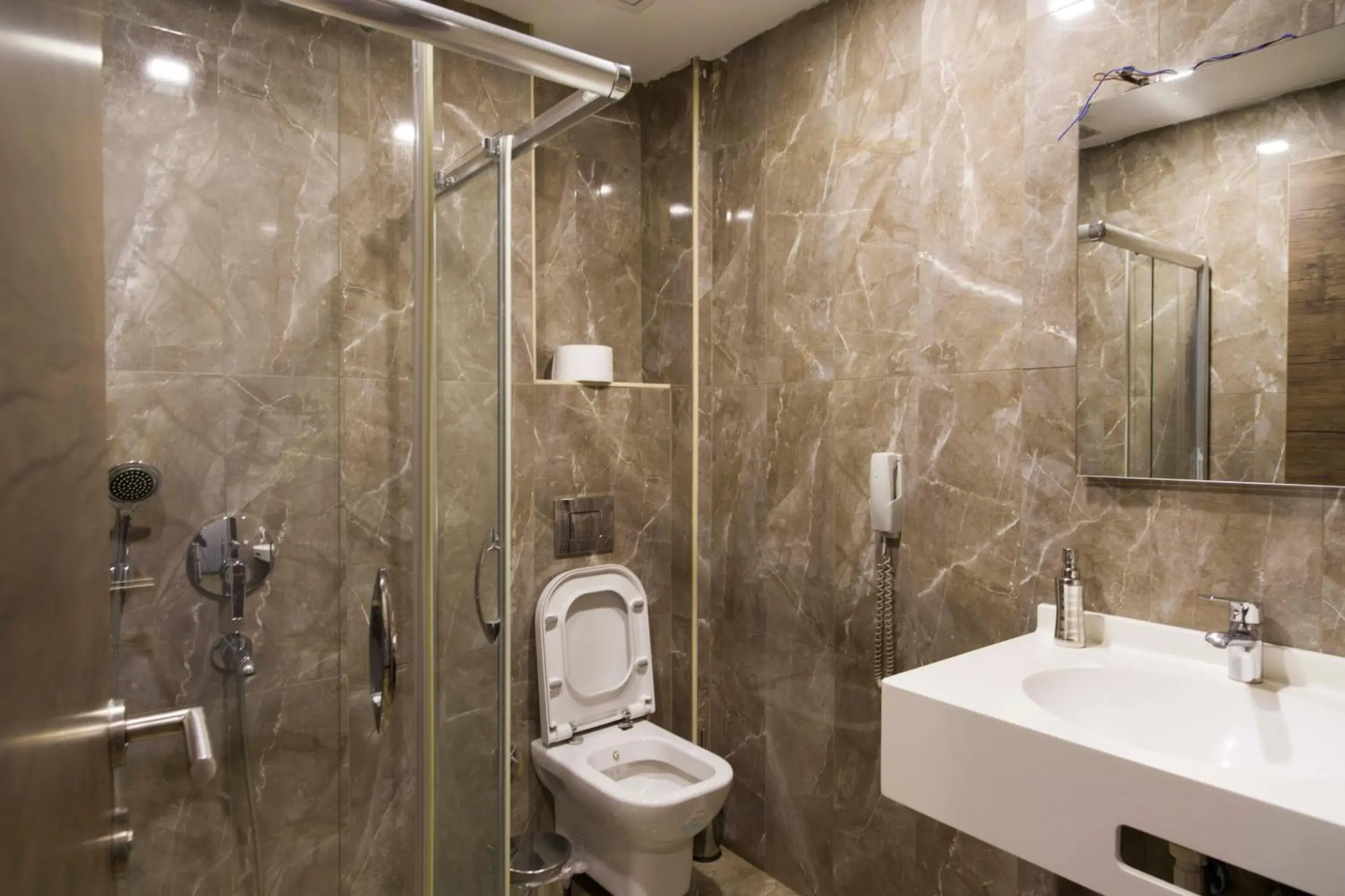 Bathroom in Cheers Lighthouse Bathroom in Cheers Lighthouse