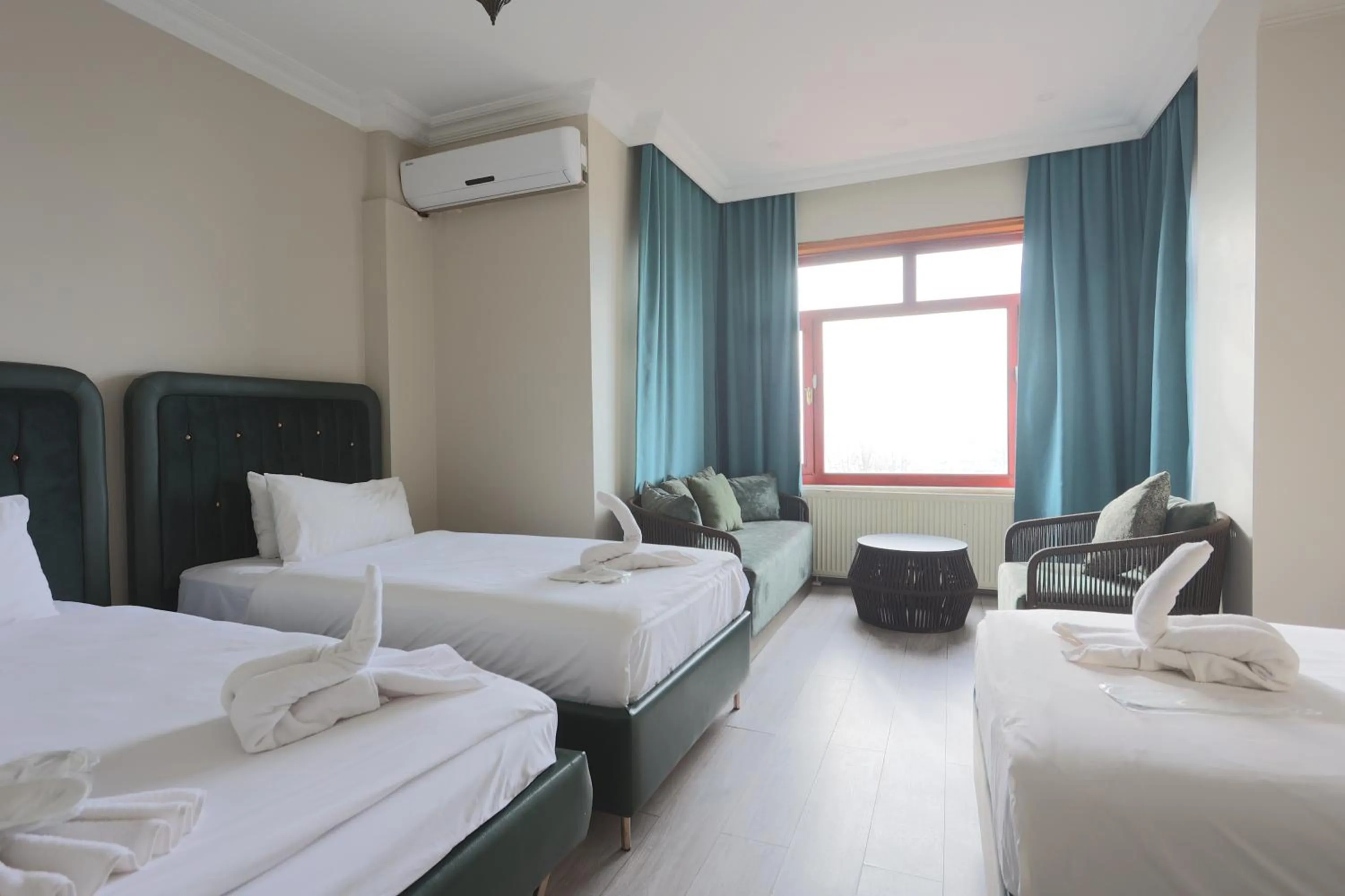 Bed in Cheers Lighthouse