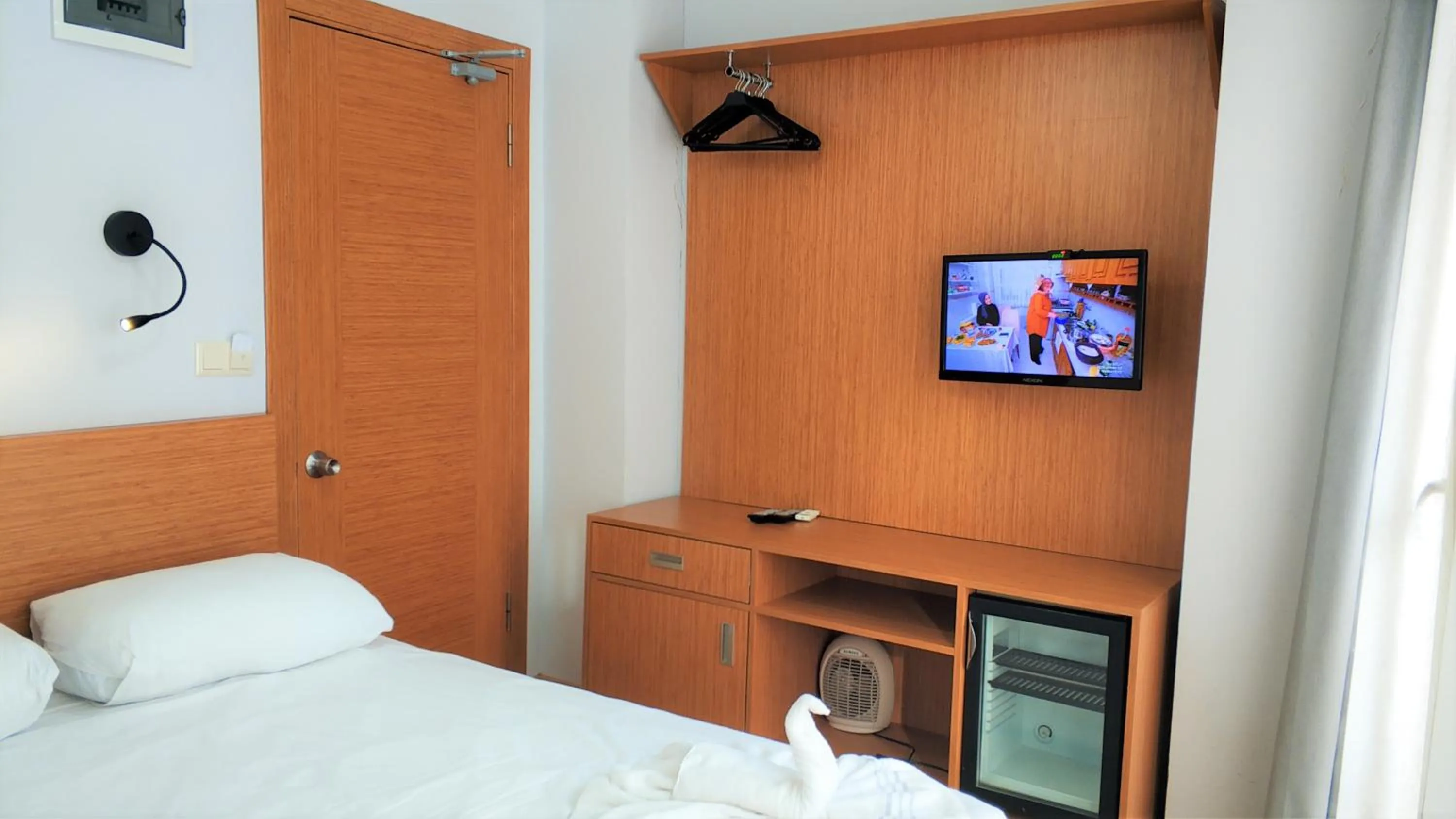 TV and multimedia, Bed in Cheers Lighthouse
