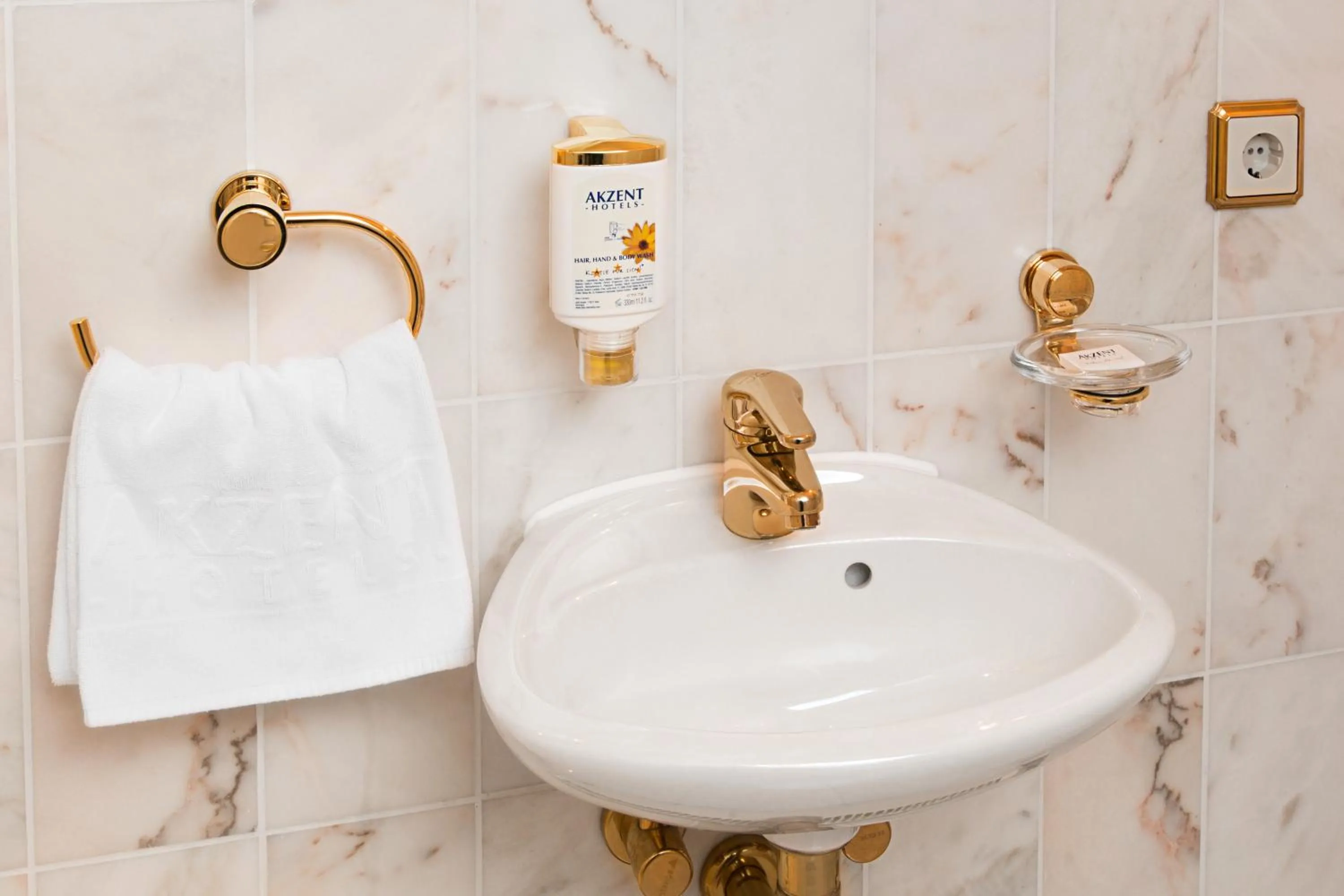 Bathroom in AKZENT Hotel Restaurant Altdorfer Hof