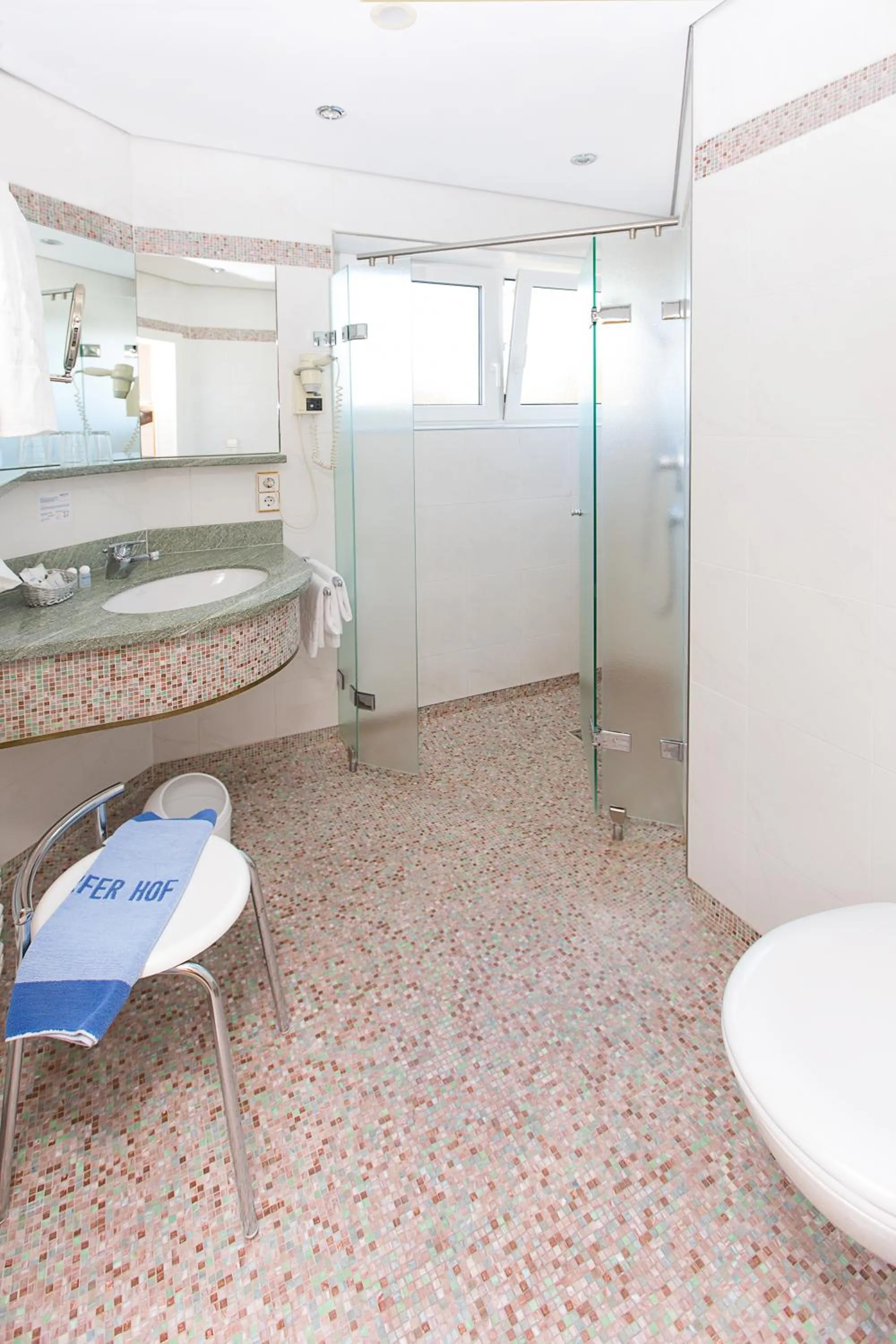 Shower in AKZENT Hotel Restaurant Altdorfer Hof