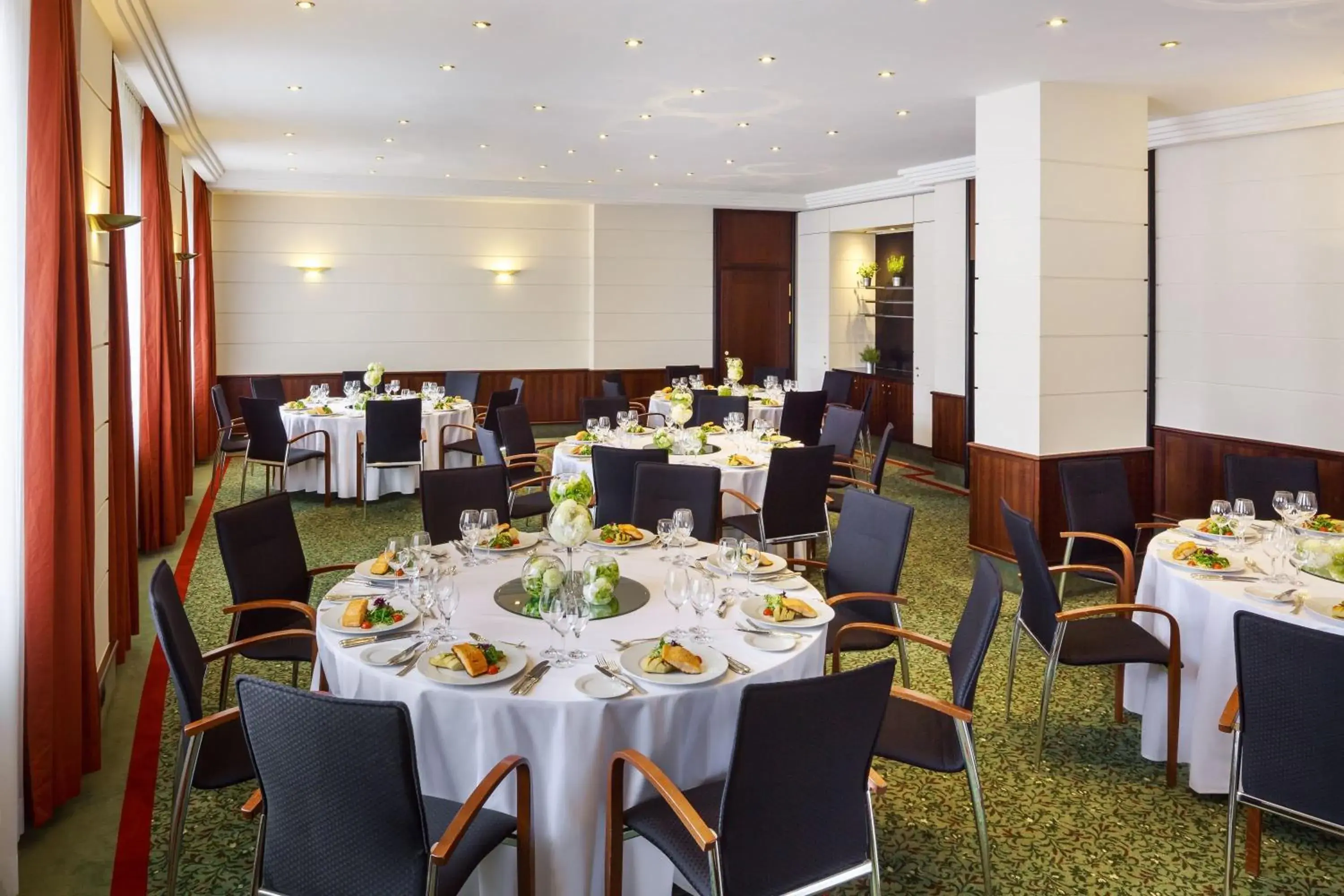 Spa and wellness centre/facilities in Hotel Bristol Berlin Spa and wellness centre/facilities in Hotel Bristol Berlin