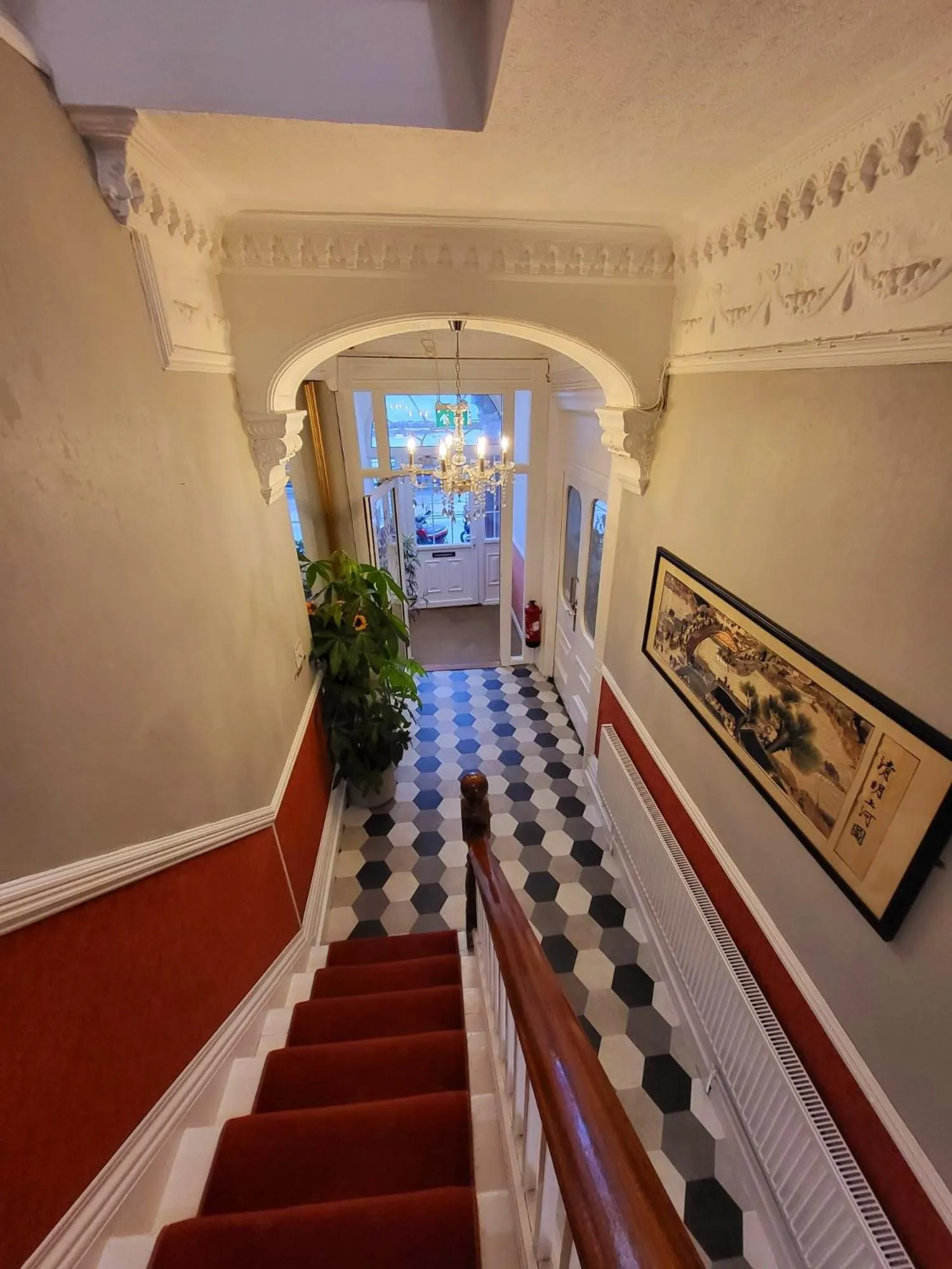 Facade/entrance in At Caledonia