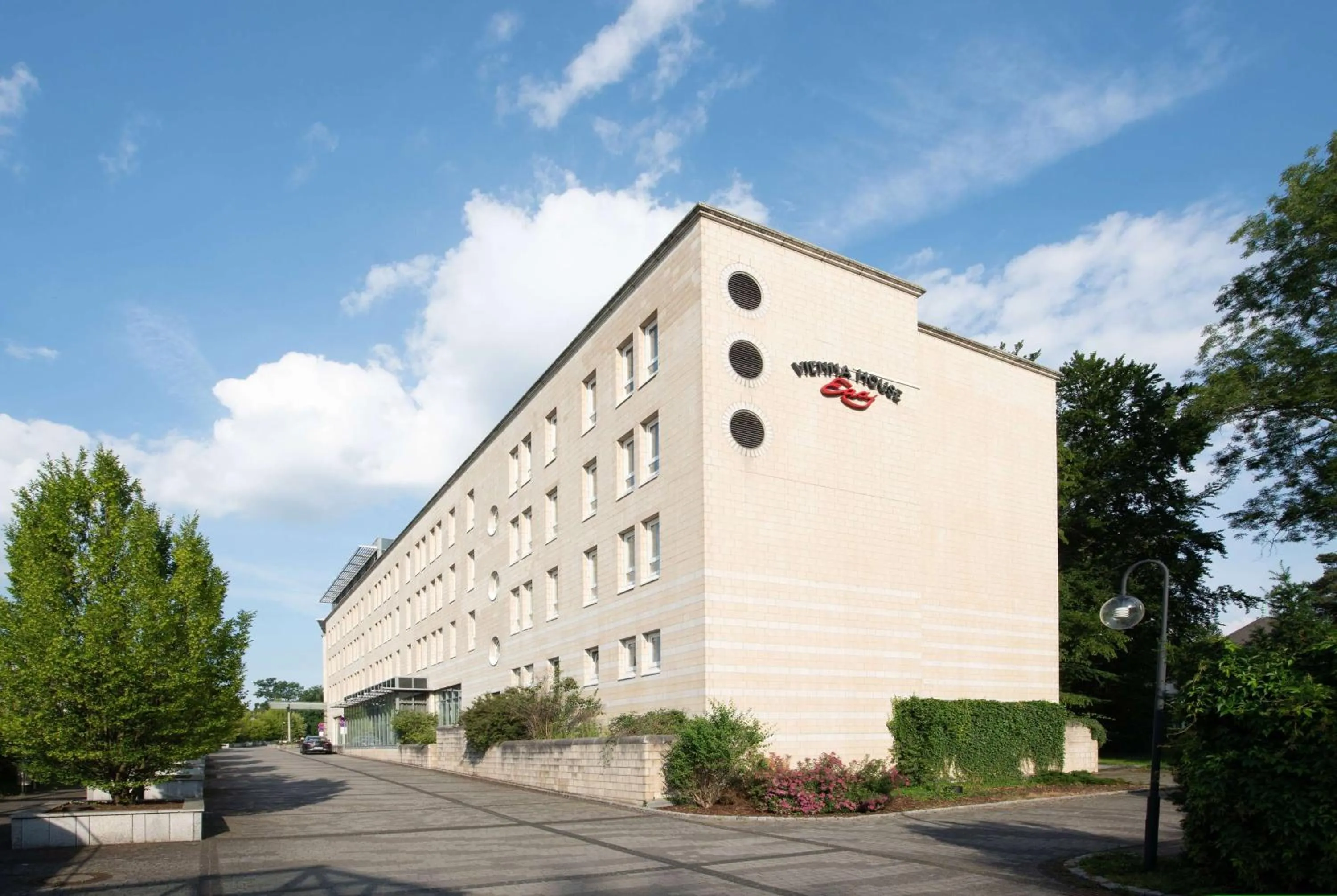 Property building in Vienna House Easy by Wyndham Bad Oeynhausen