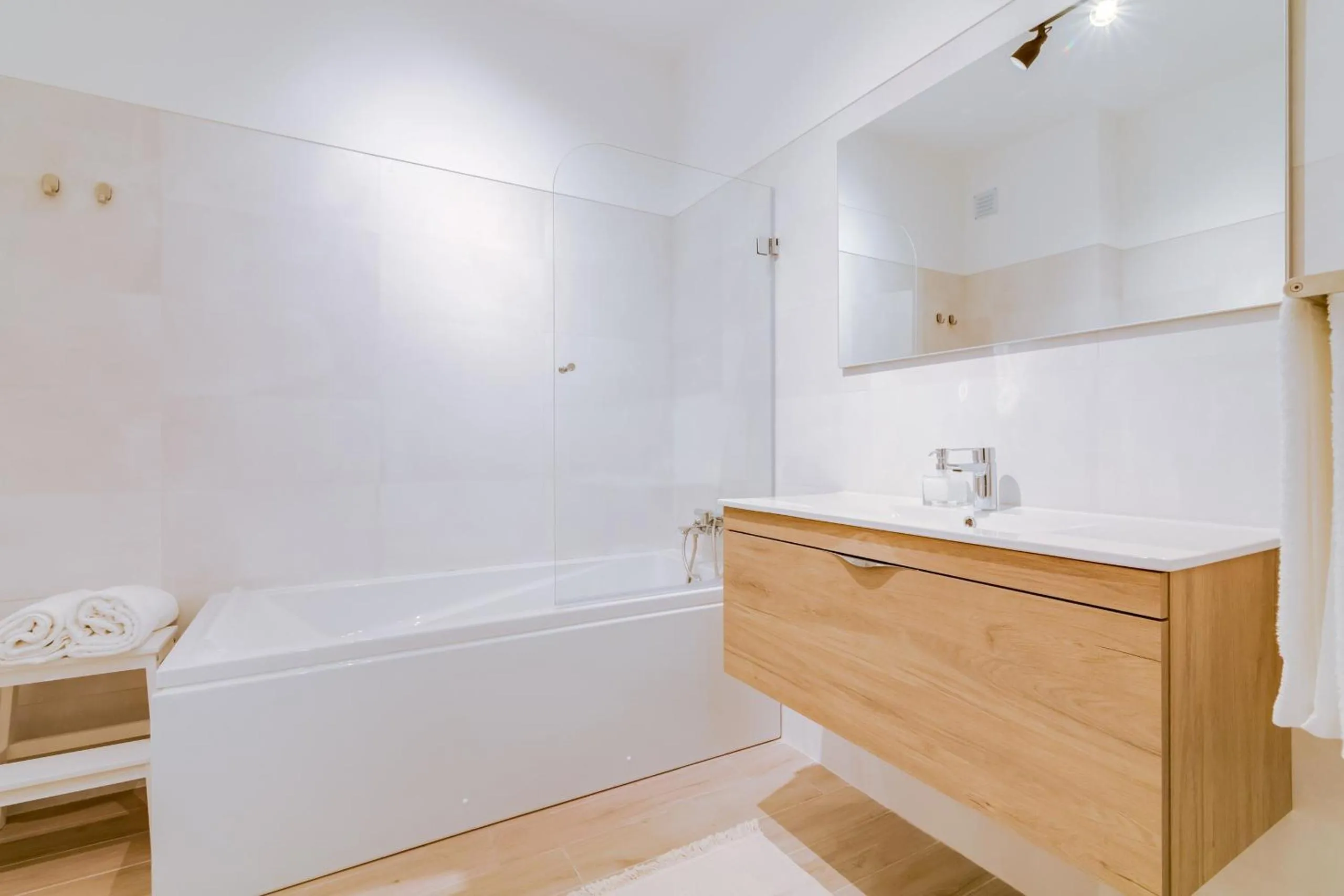 Bathroom, Bed in Casa Oliva - Olhão
