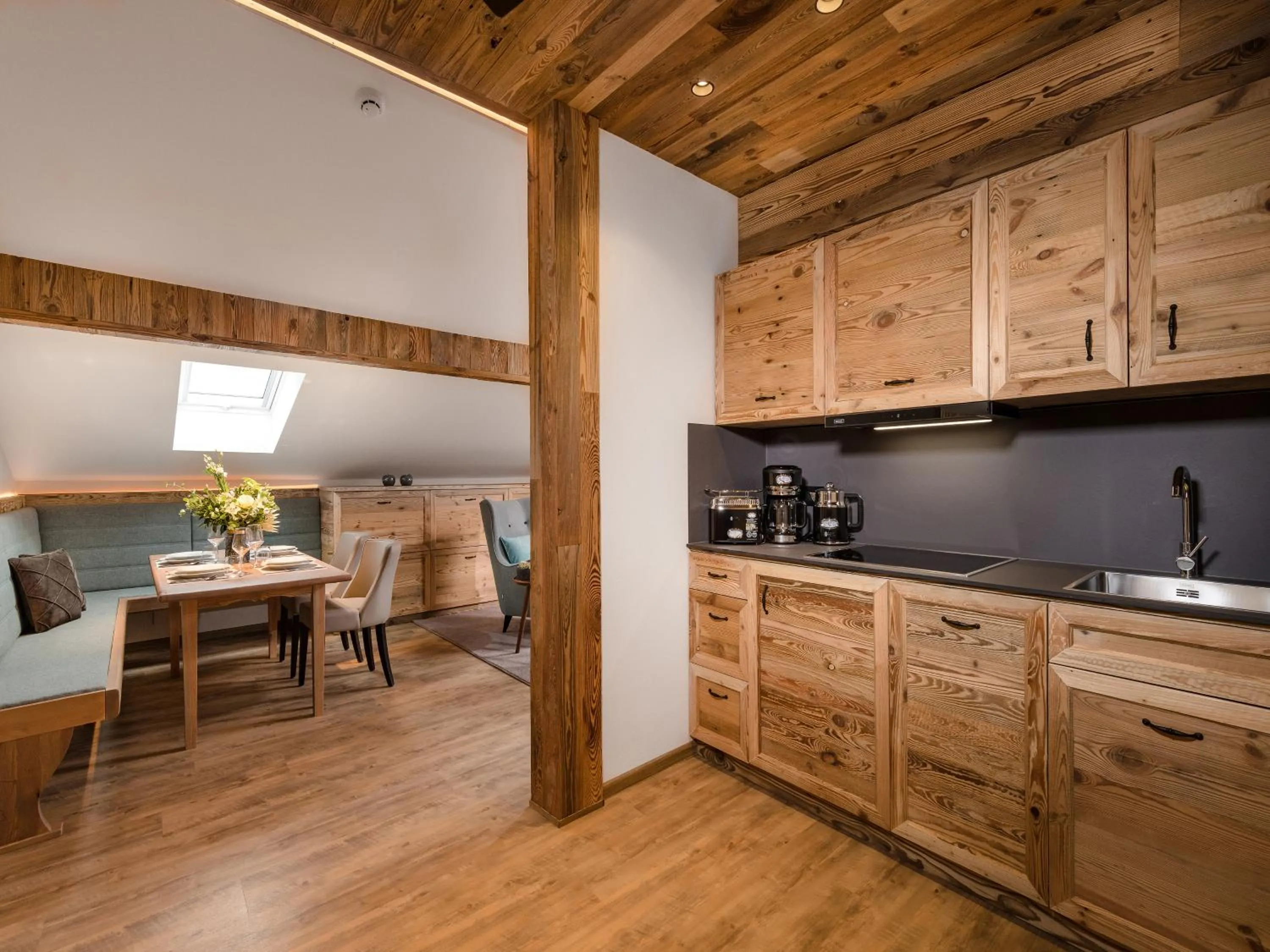 Kitchen or kitchenette in MONDI Hotel Tscherms