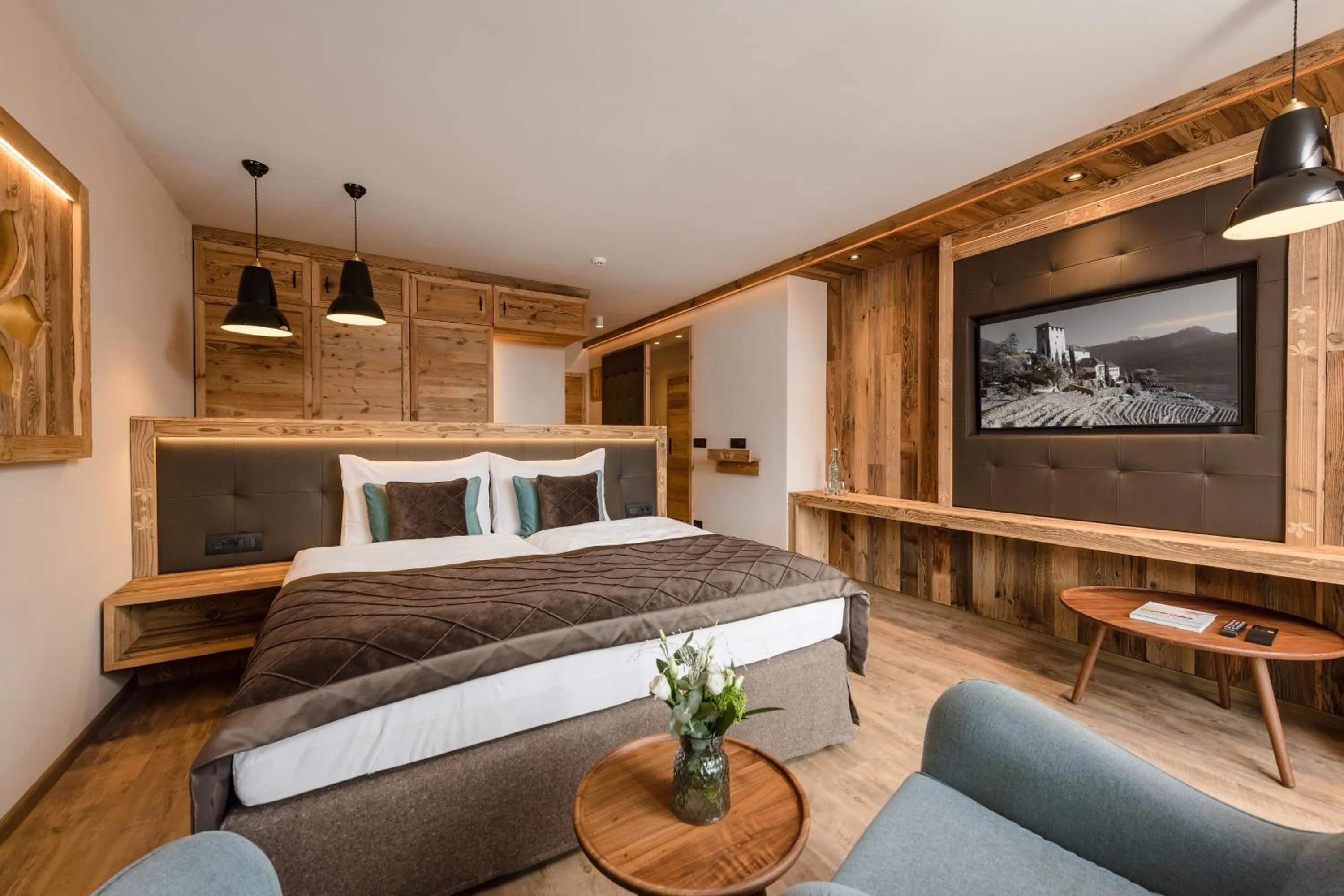 Bedroom, Bed in MONDI Hotel Tscherms