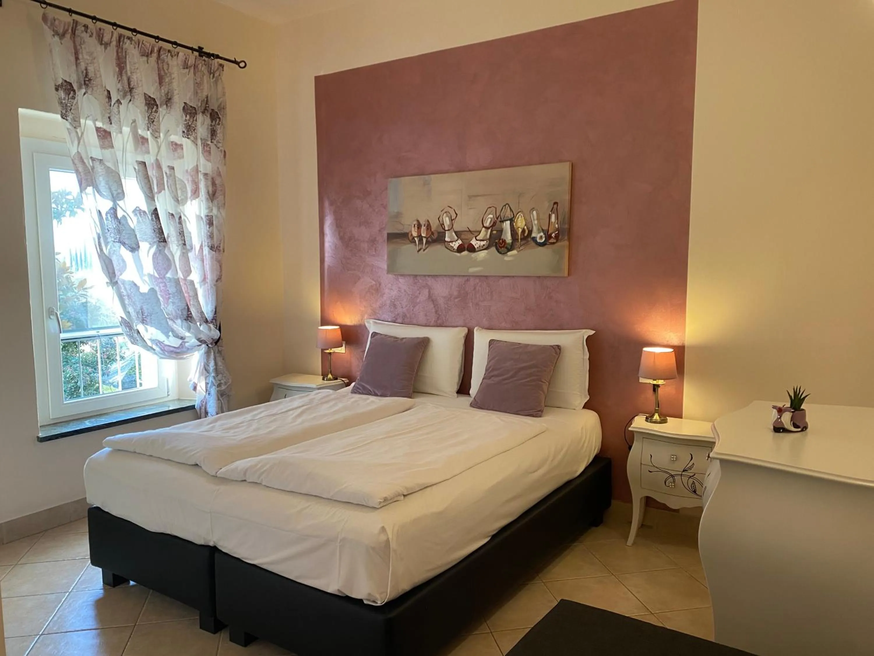 Large Double Room in Betty's House