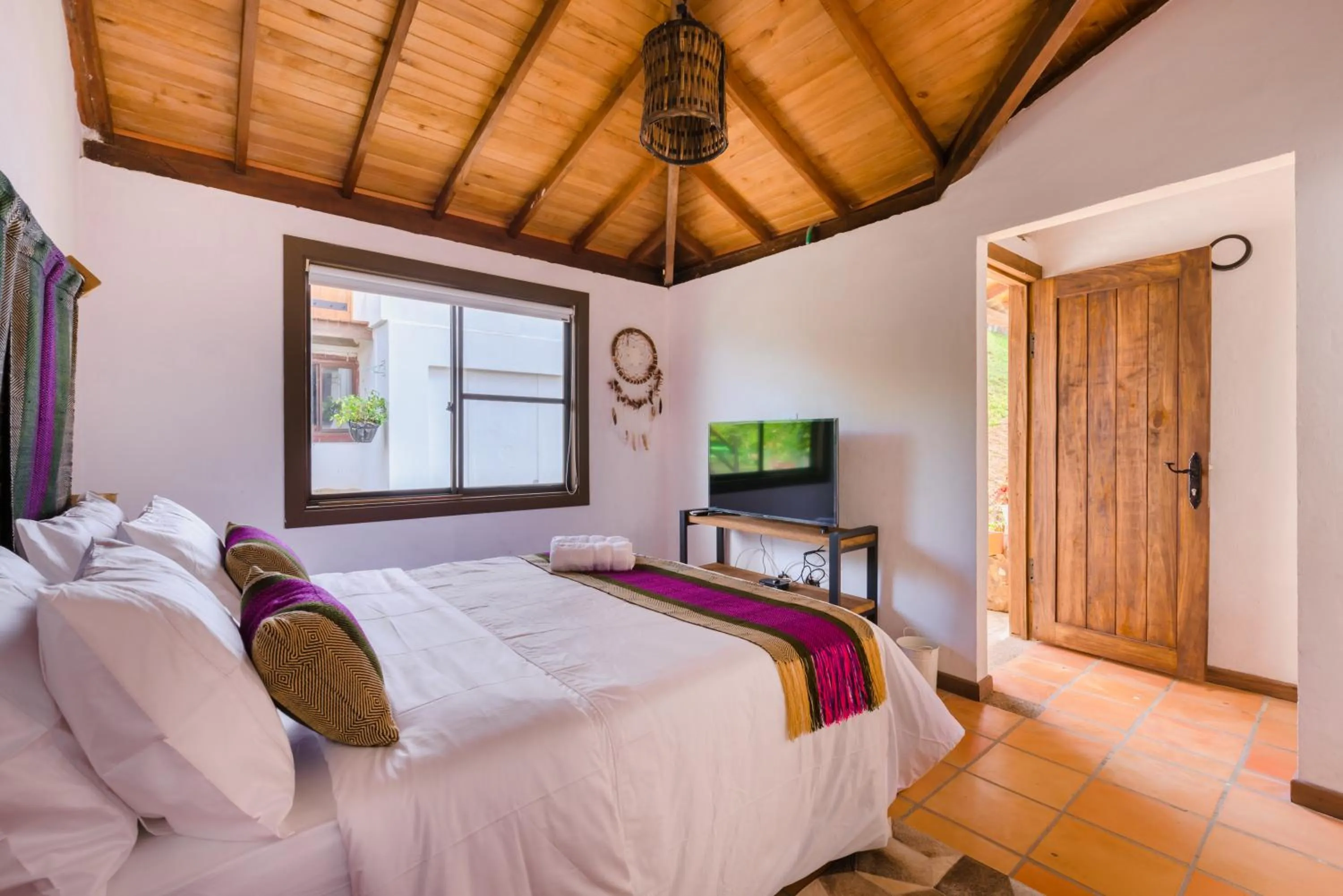 Bed in Hotel Kawa Mountain Retreat