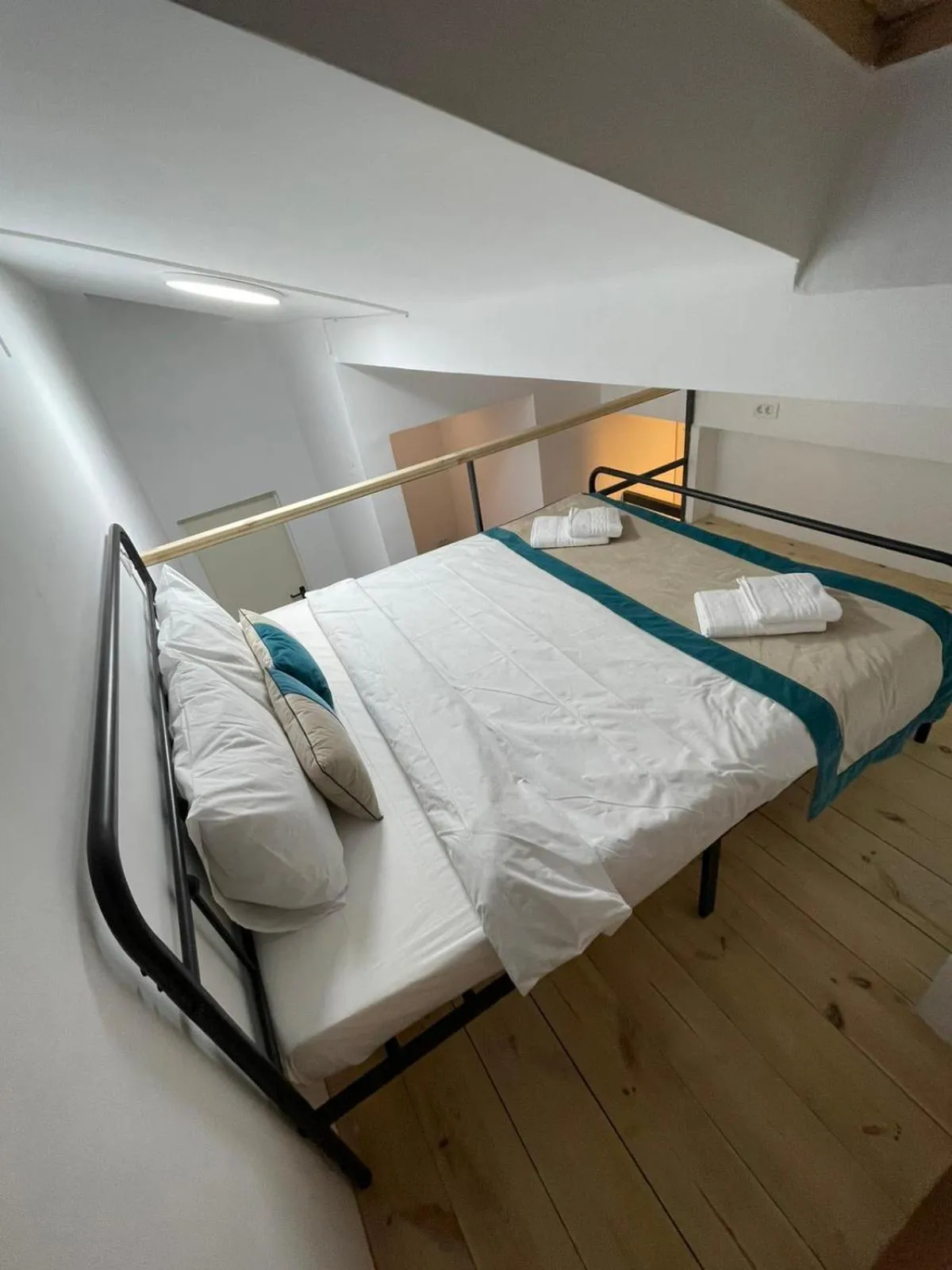 Bed in Piata Uniri Cozy Inn