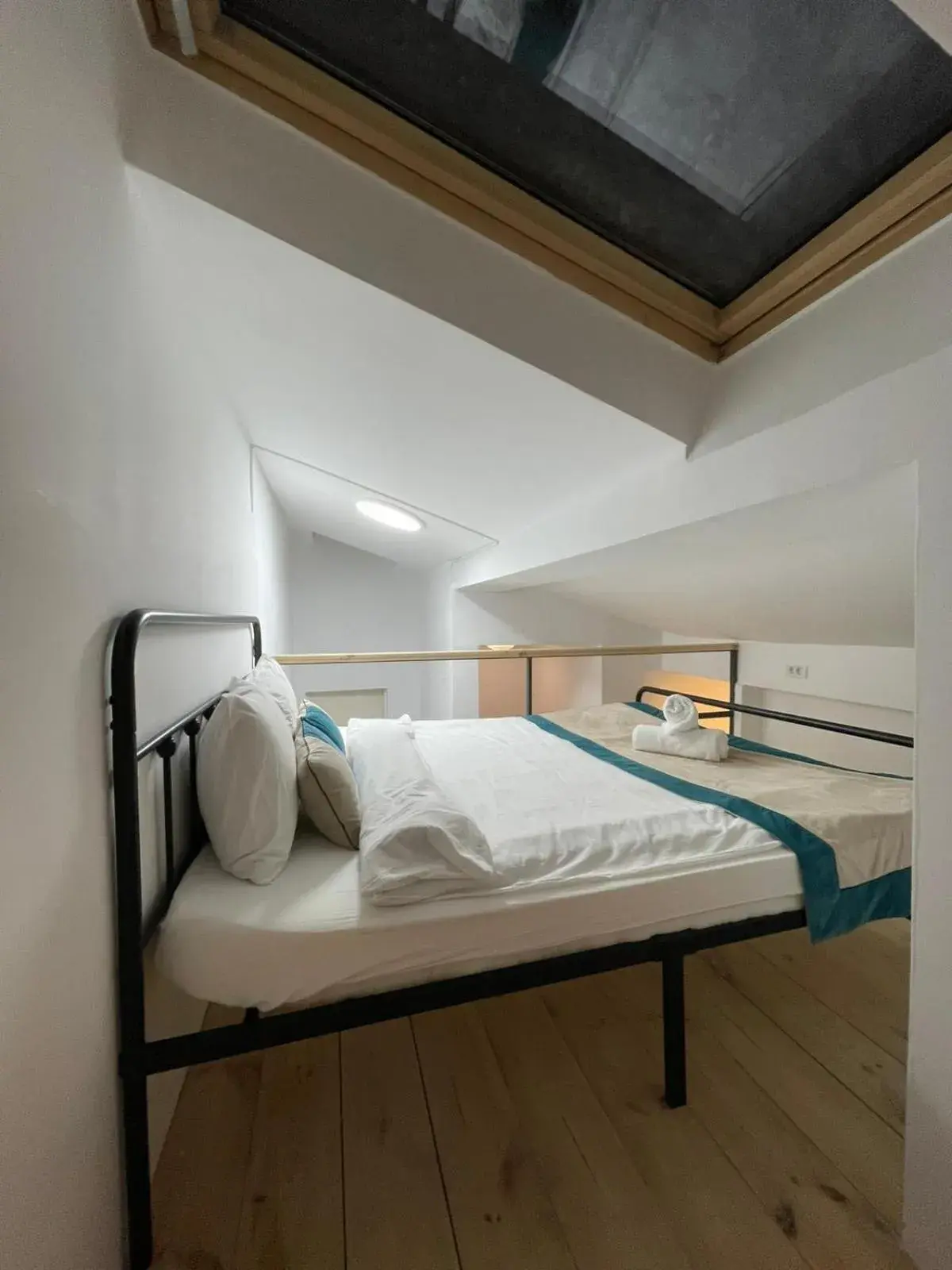 Bed in Piata Uniri Cozy Inn Bed in Piata Uniri Cozy Inn