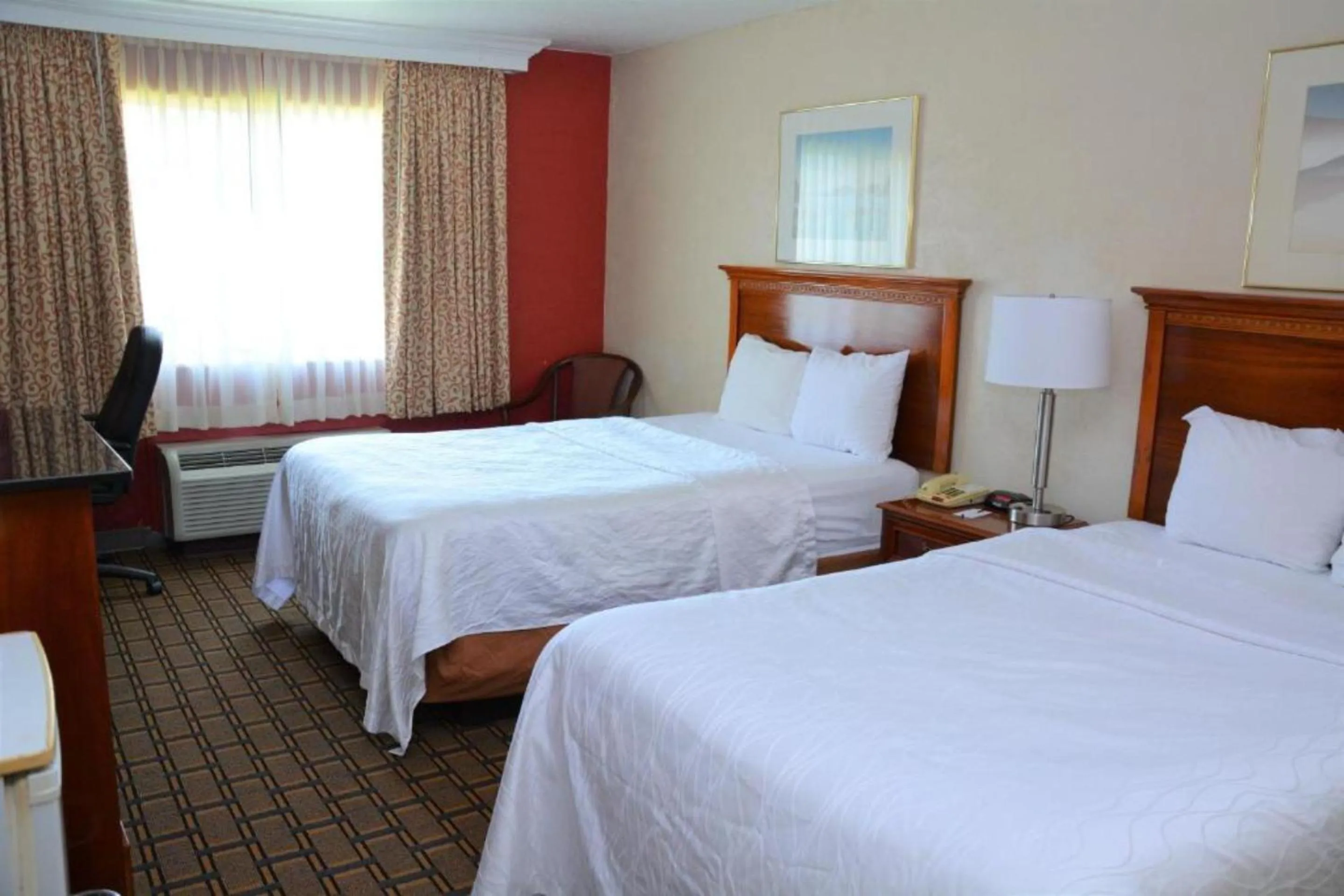 Bedroom, Bed in Buckeye Inn Express