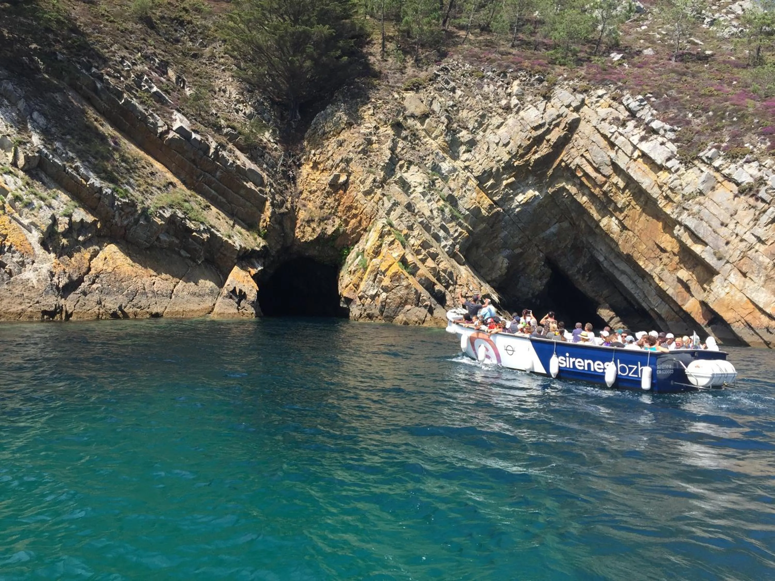 People in L'Imprenable vue mer