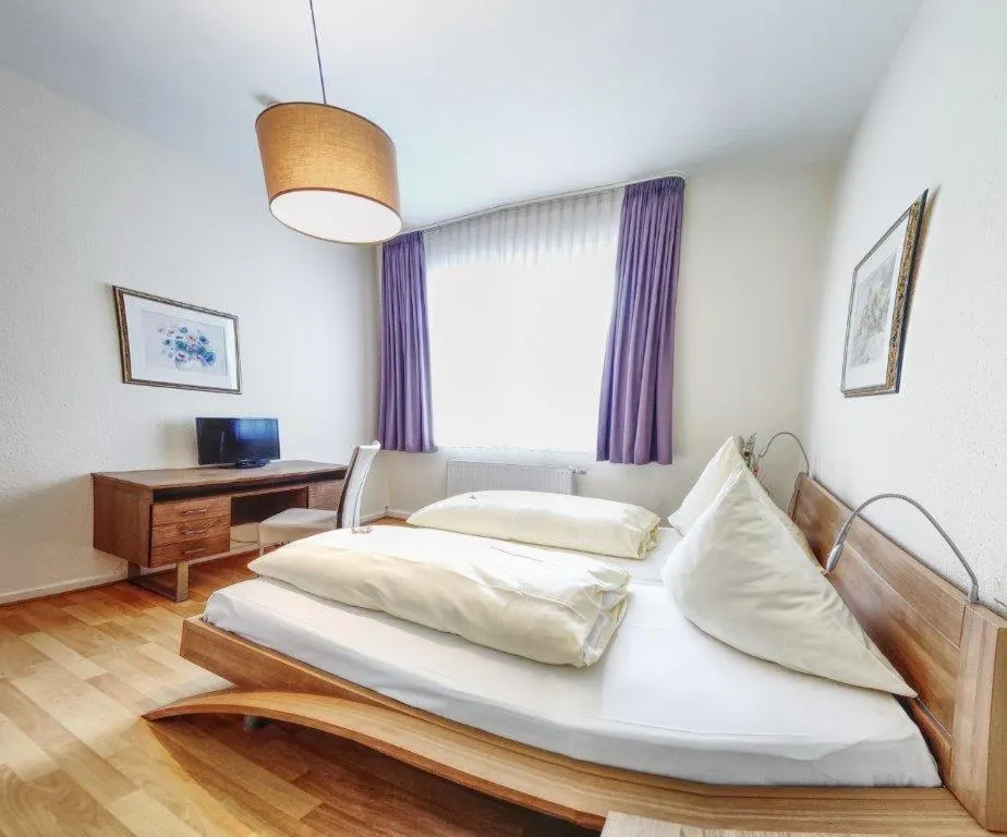 Bedroom, Bed in Hotel Lousberg