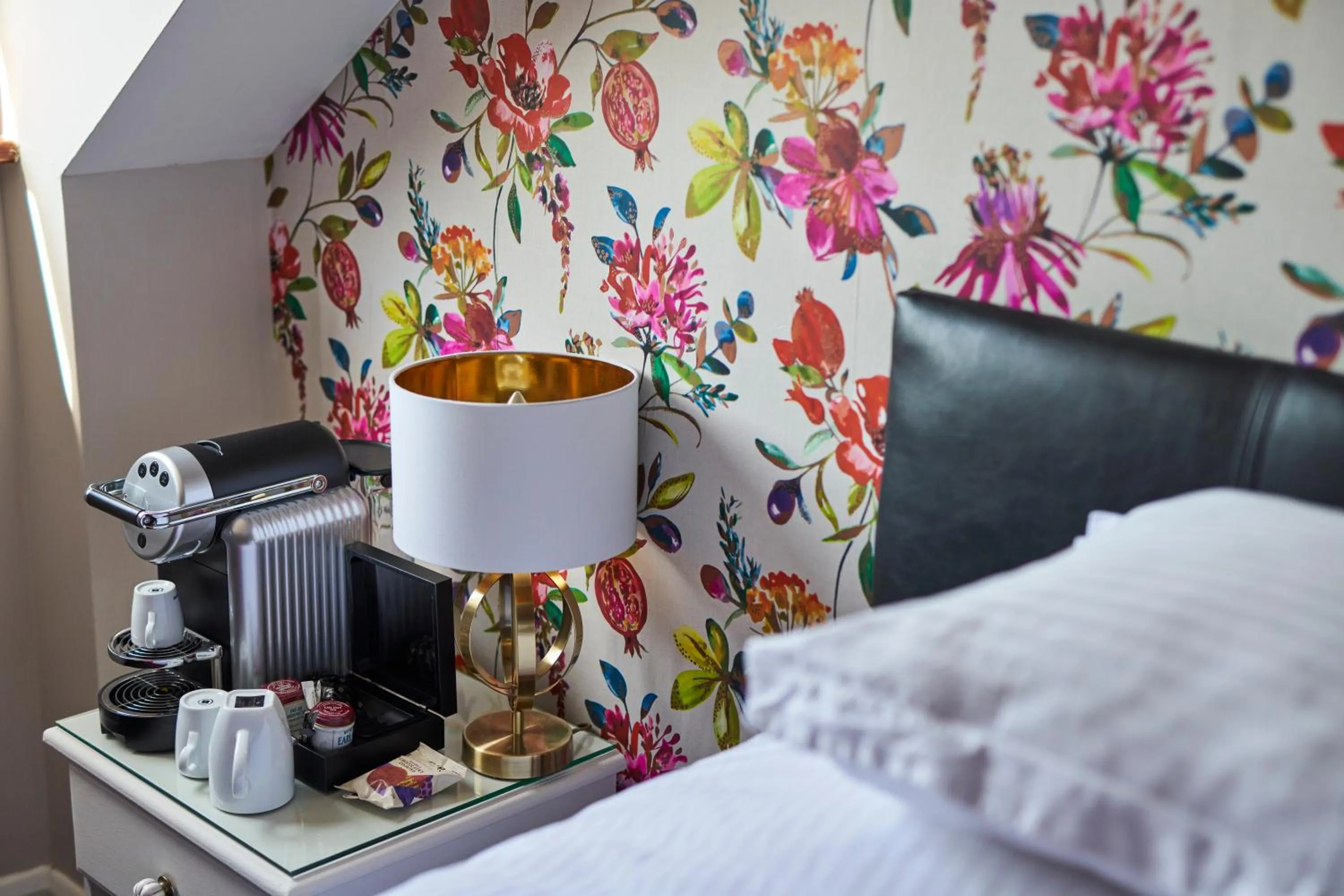 Coffee/tea facilities, Bed in Quilt and Croissants Guest House