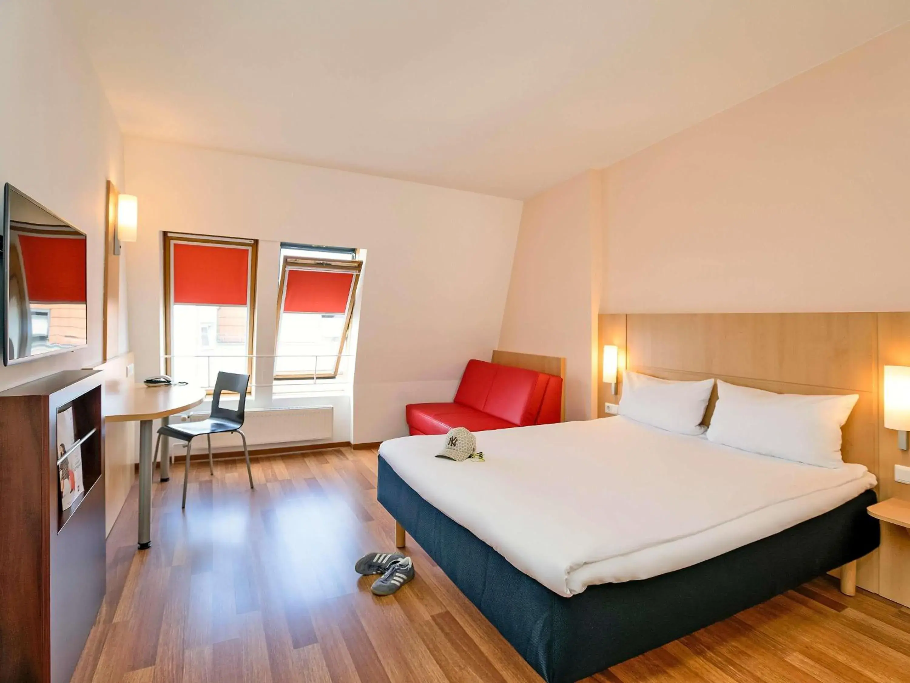 Property building, Bed in ibis Berlin City Süd Property building, Bed in ibis Berlin City Süd