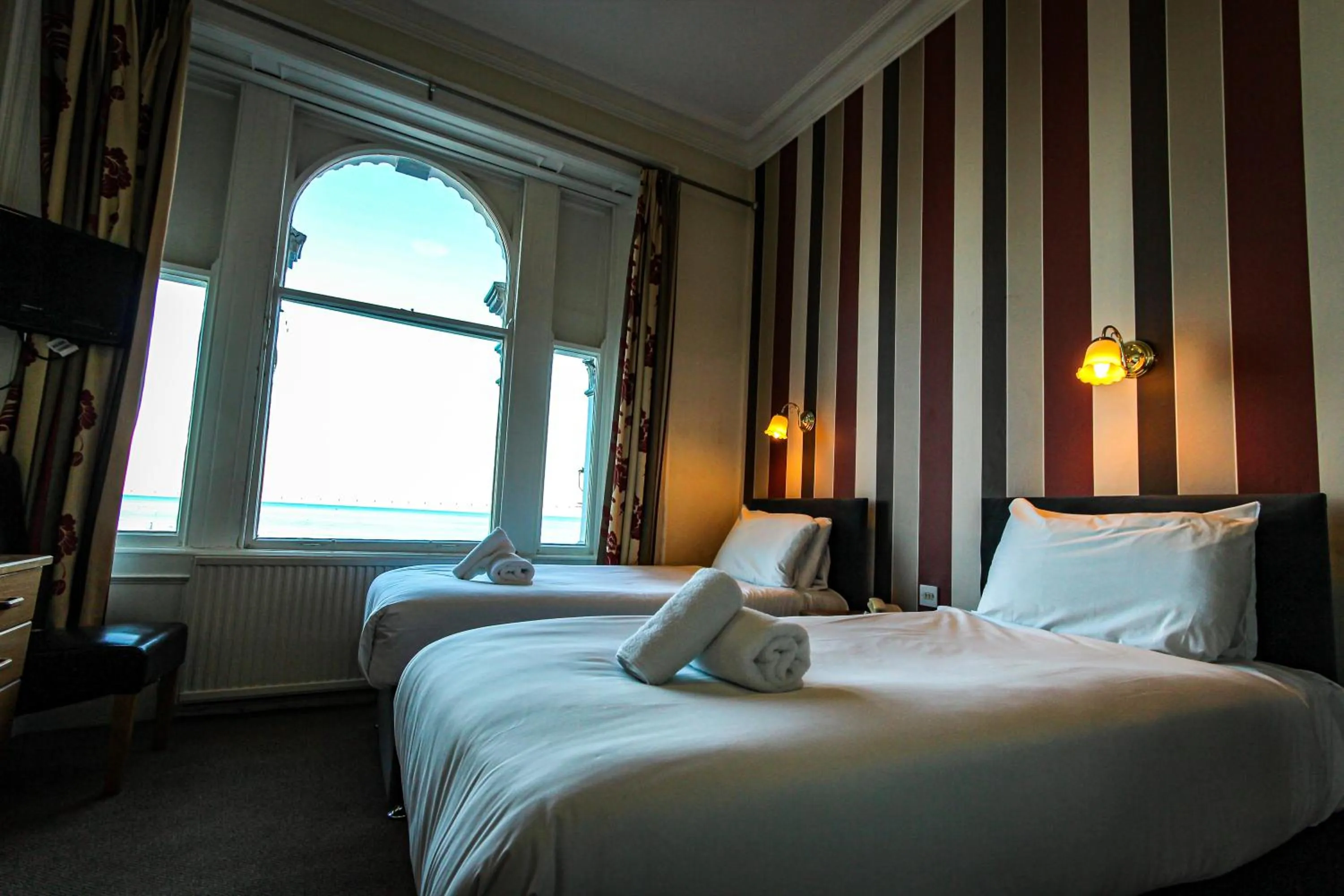 Bedroom, Bed in Chatsworth House Hotel