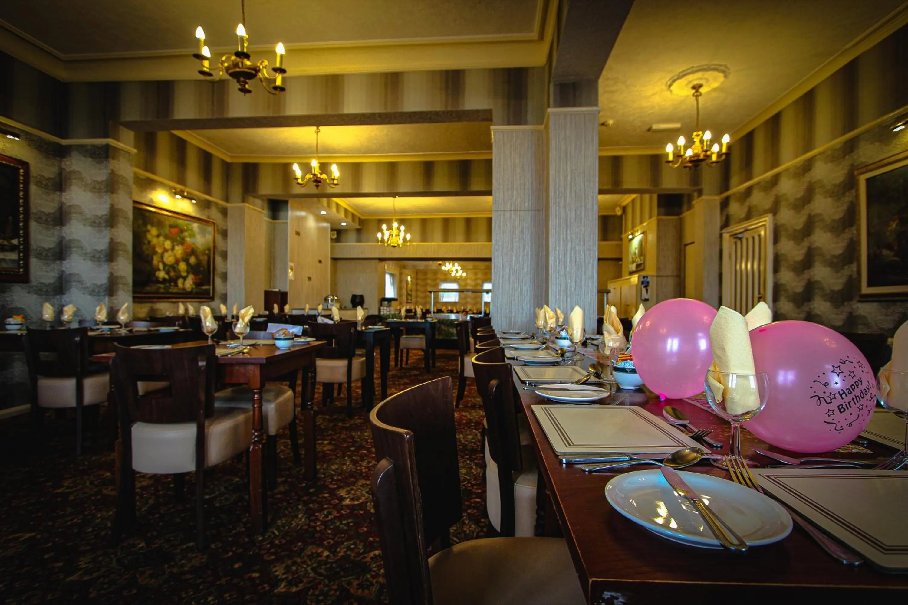 Restaurant/places to eat in Chatsworth House Hotel