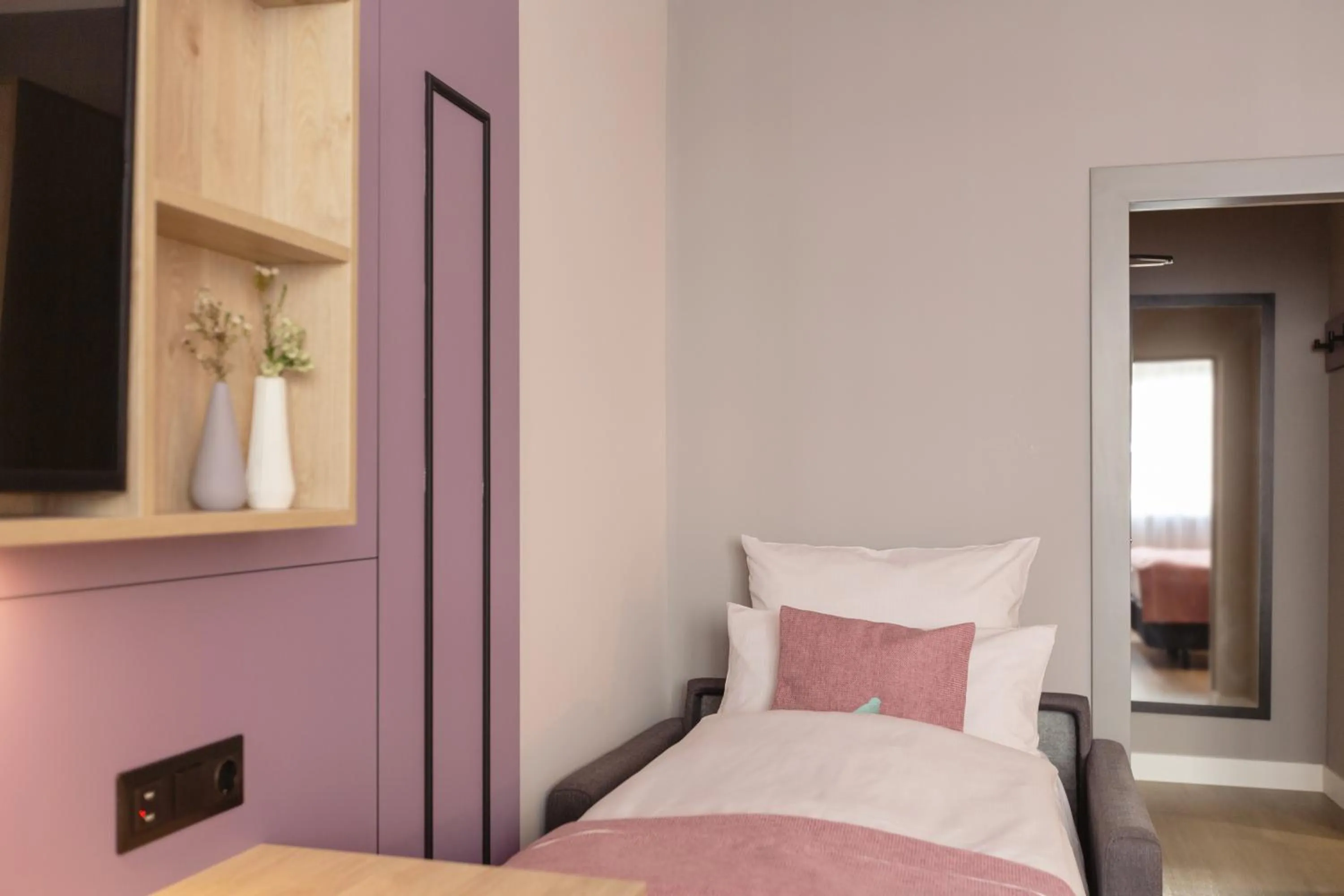 Photo of the whole room, Bed in Yggotel Spurv