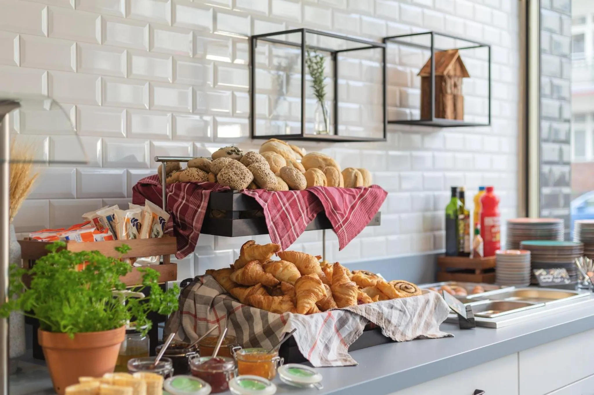 Restaurant/places to eat in Yggotel Ravn