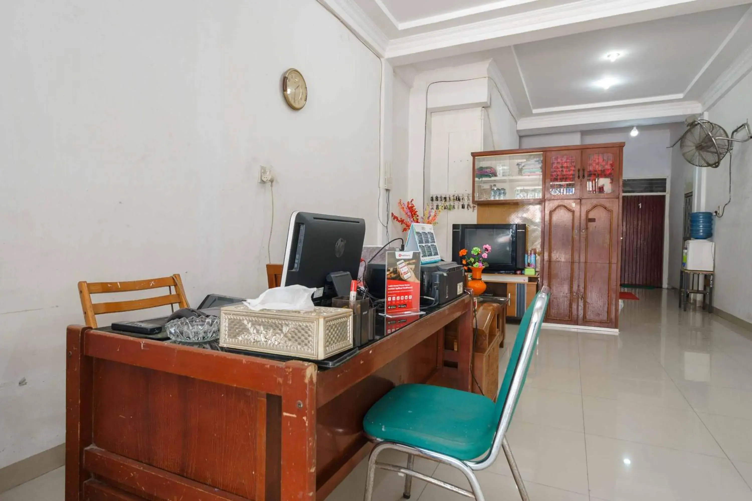 Facade/entrance in RedDoorz Syariah near Stasiun Kereta Api Kisaran Facade/entrance in RedDoorz Syariah near Stasiun Kereta Api Kisaran