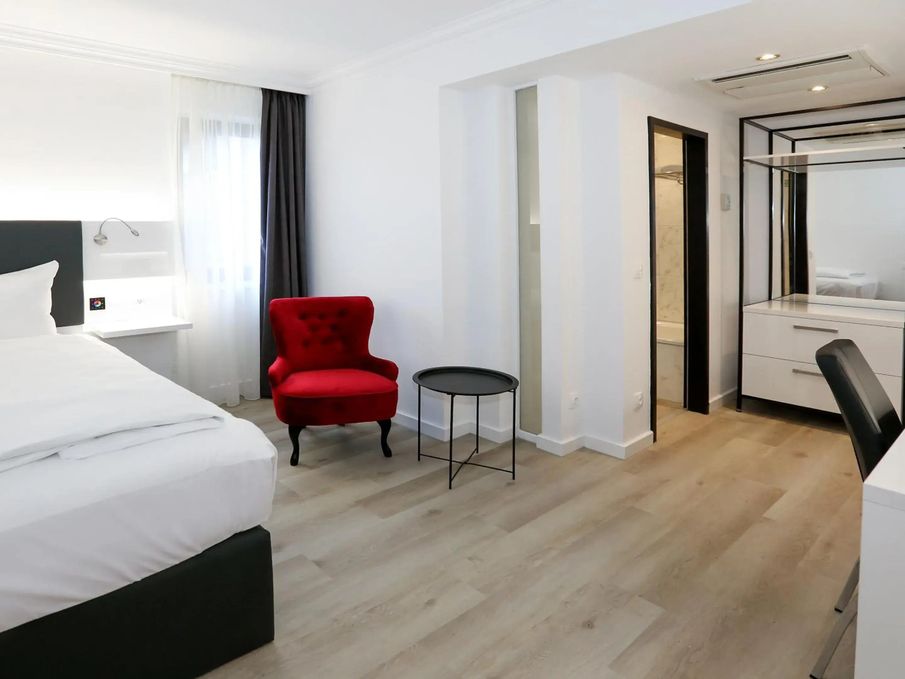 Superior Single Room in DORMERO Hotel Meerbusch Superior Single Room in DORMERO Hotel Meerbusch