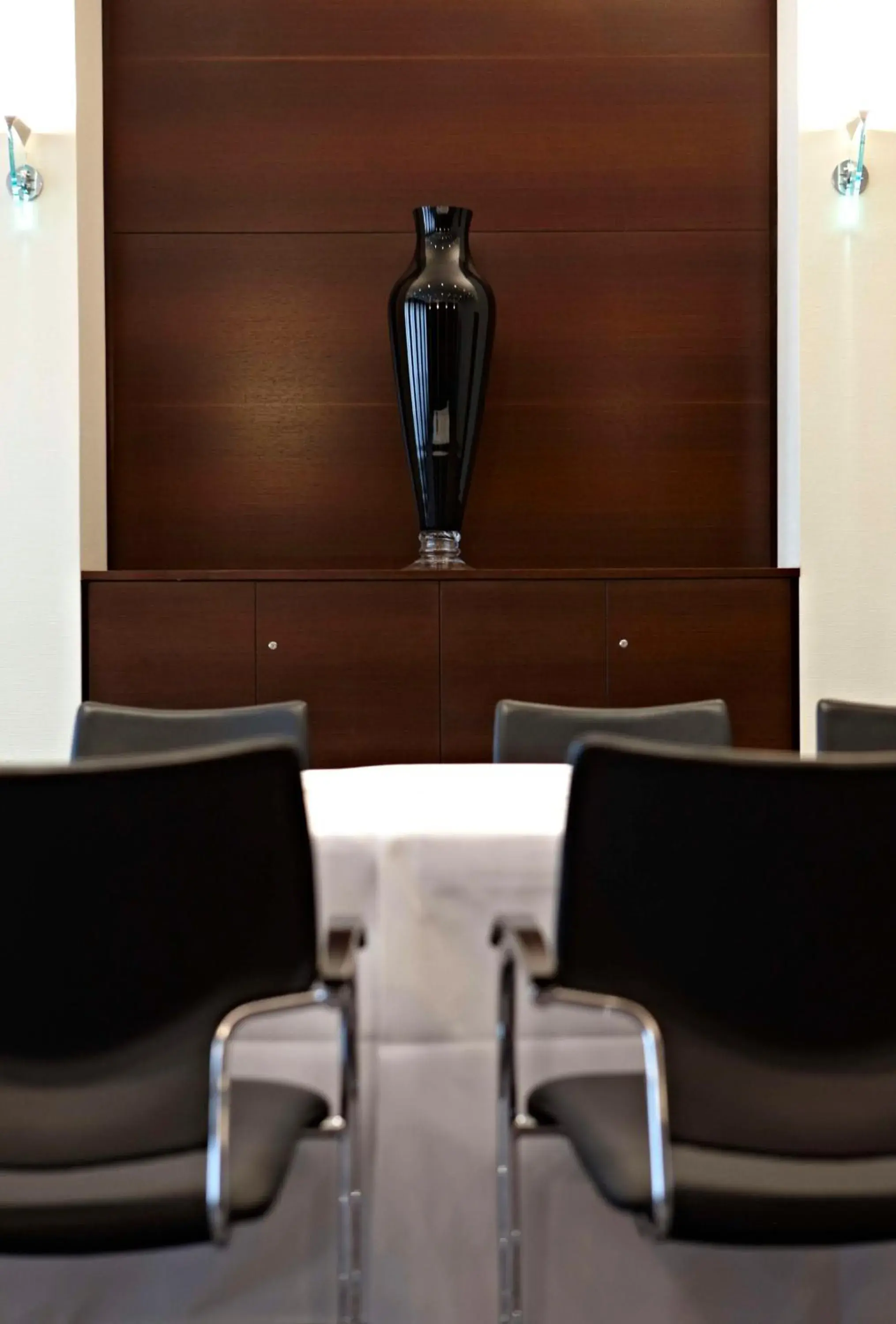 Business facilities in Metropolitan Hotel by Flemings