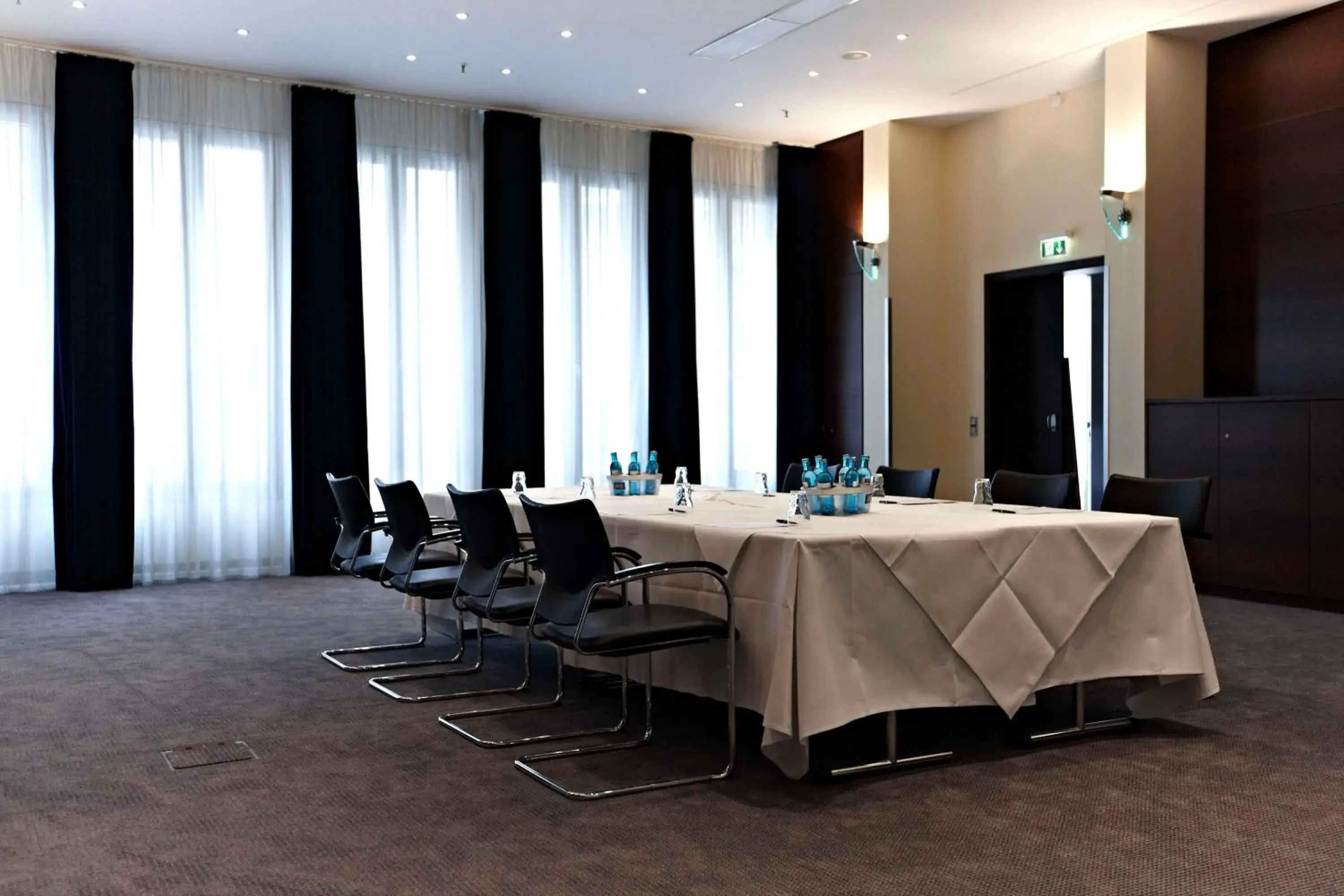 Meeting/conference room in Metropolitan Hotel by Flemings