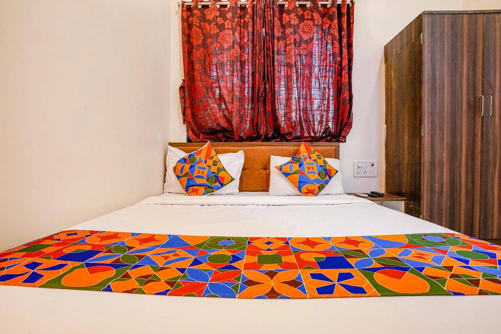 Bed in FabHotel The United - Nr Mumbai International Airport