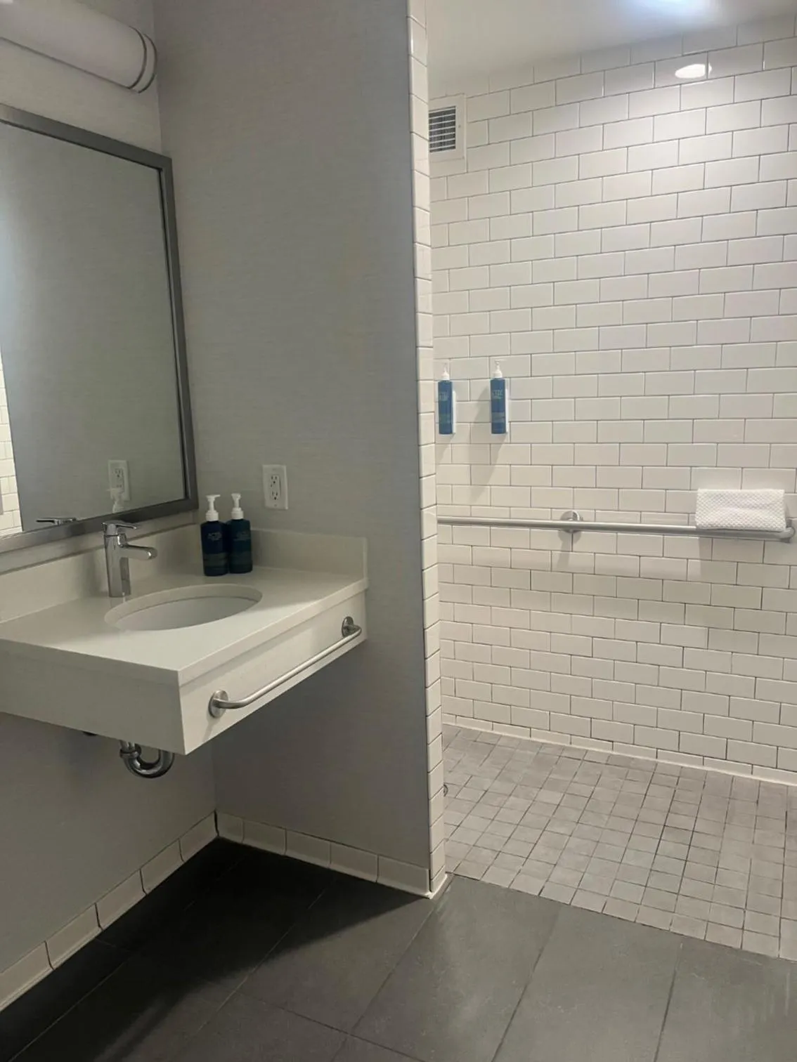 Bathroom in Four Points by Sheraton New York Downtown