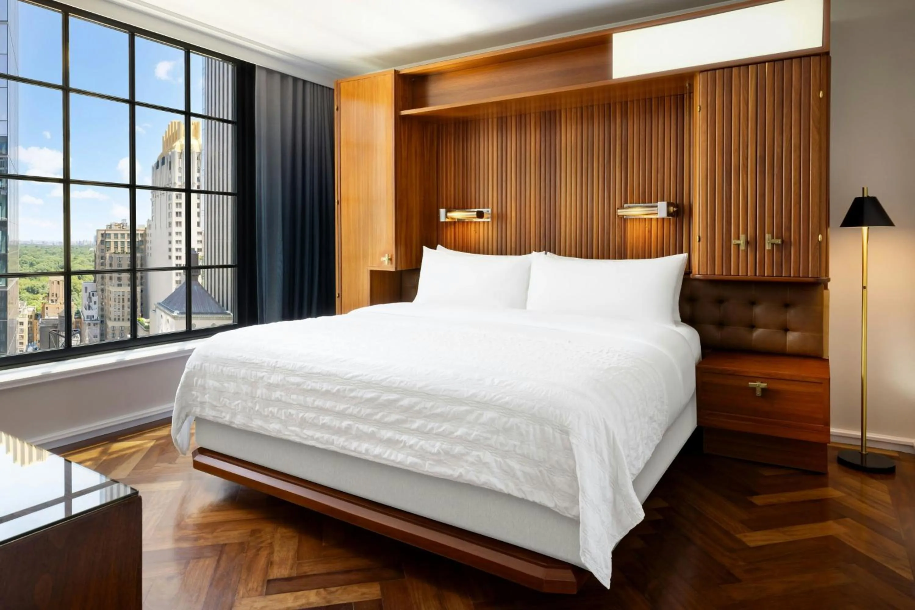 Bedroom, Bed in Le Meridien New York, Central Park