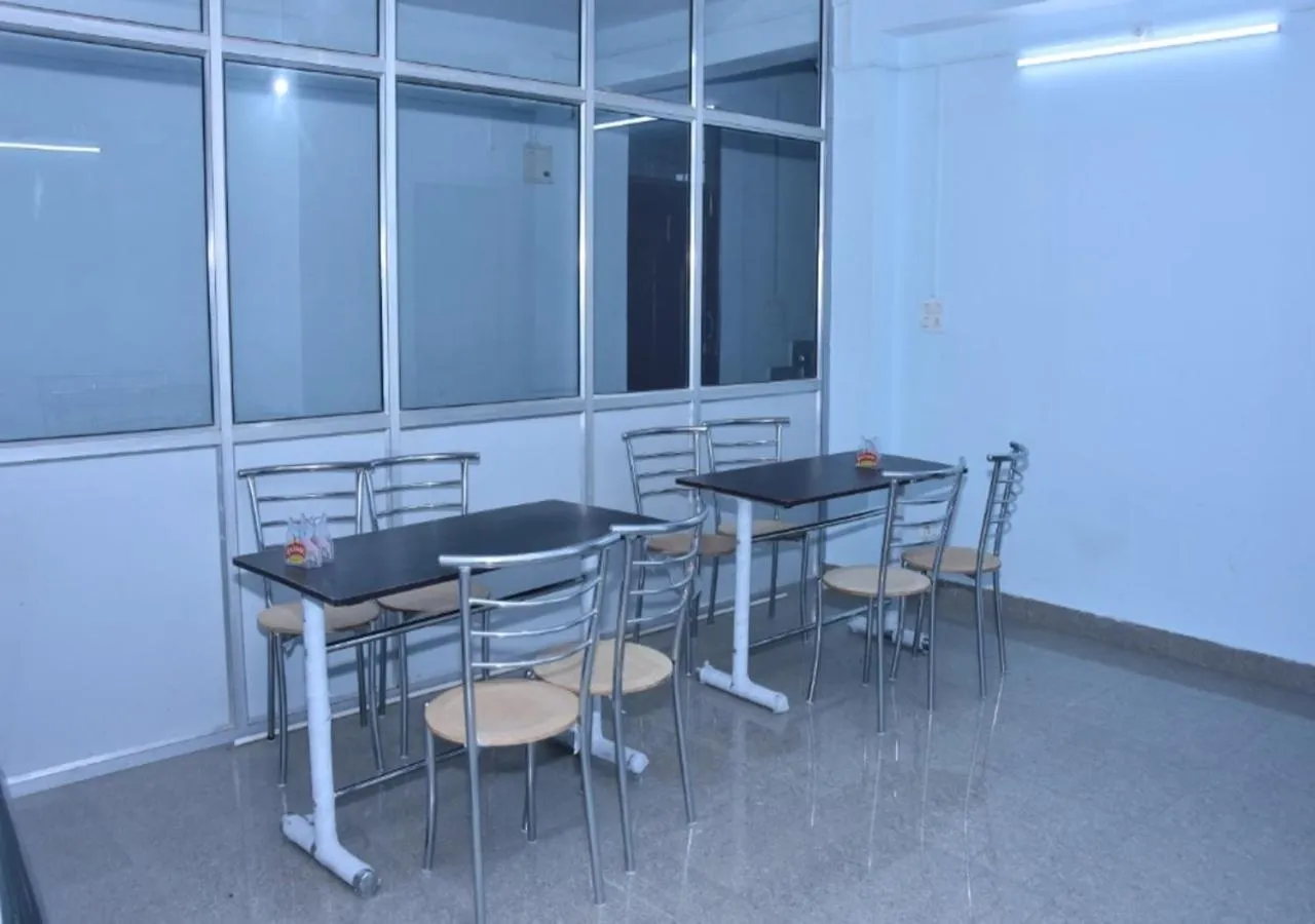 Continental breakfast in Whistling Alpines