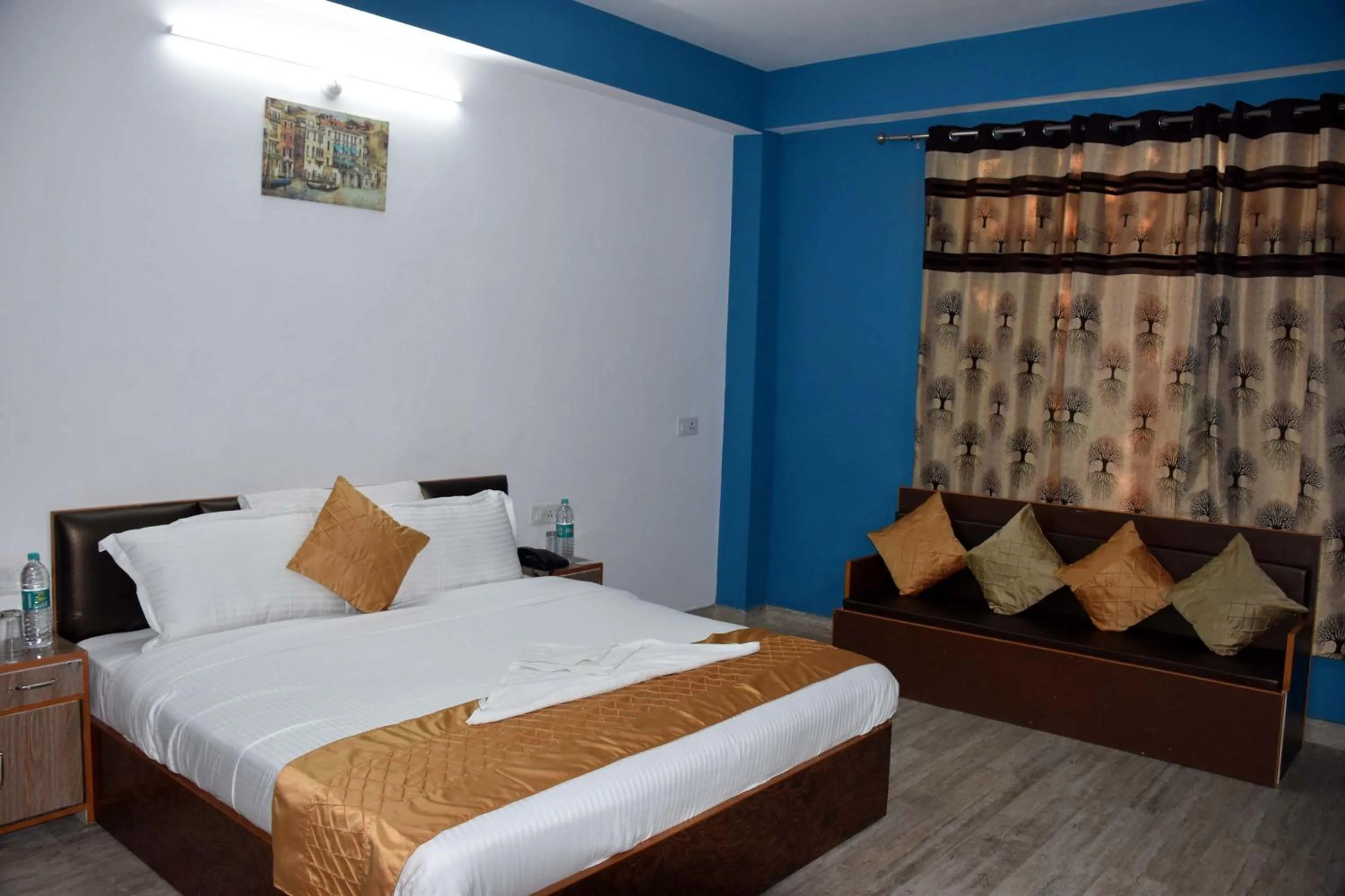 Bedroom in Whistling Alpines