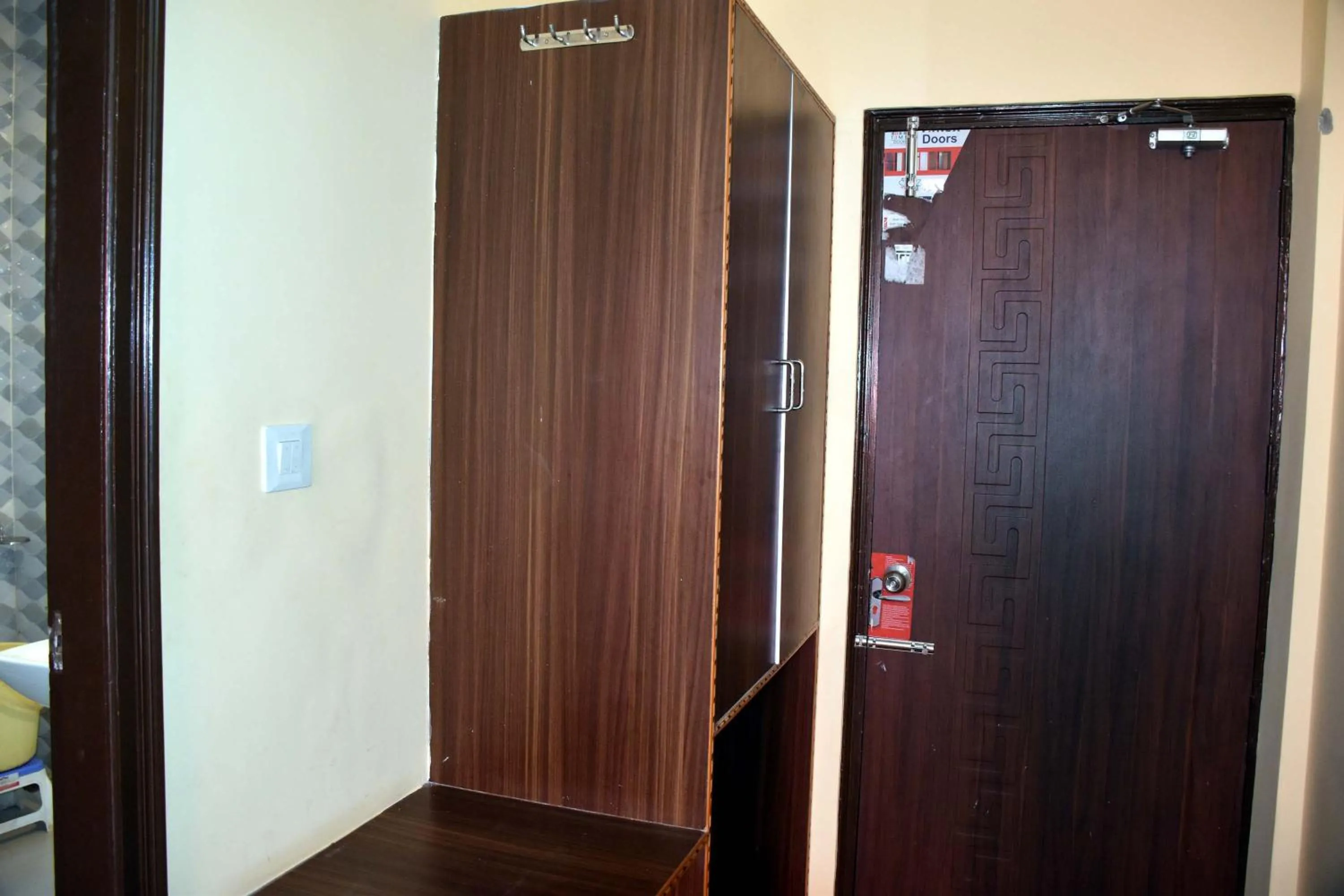 Facade/entrance in Whistling Alpines