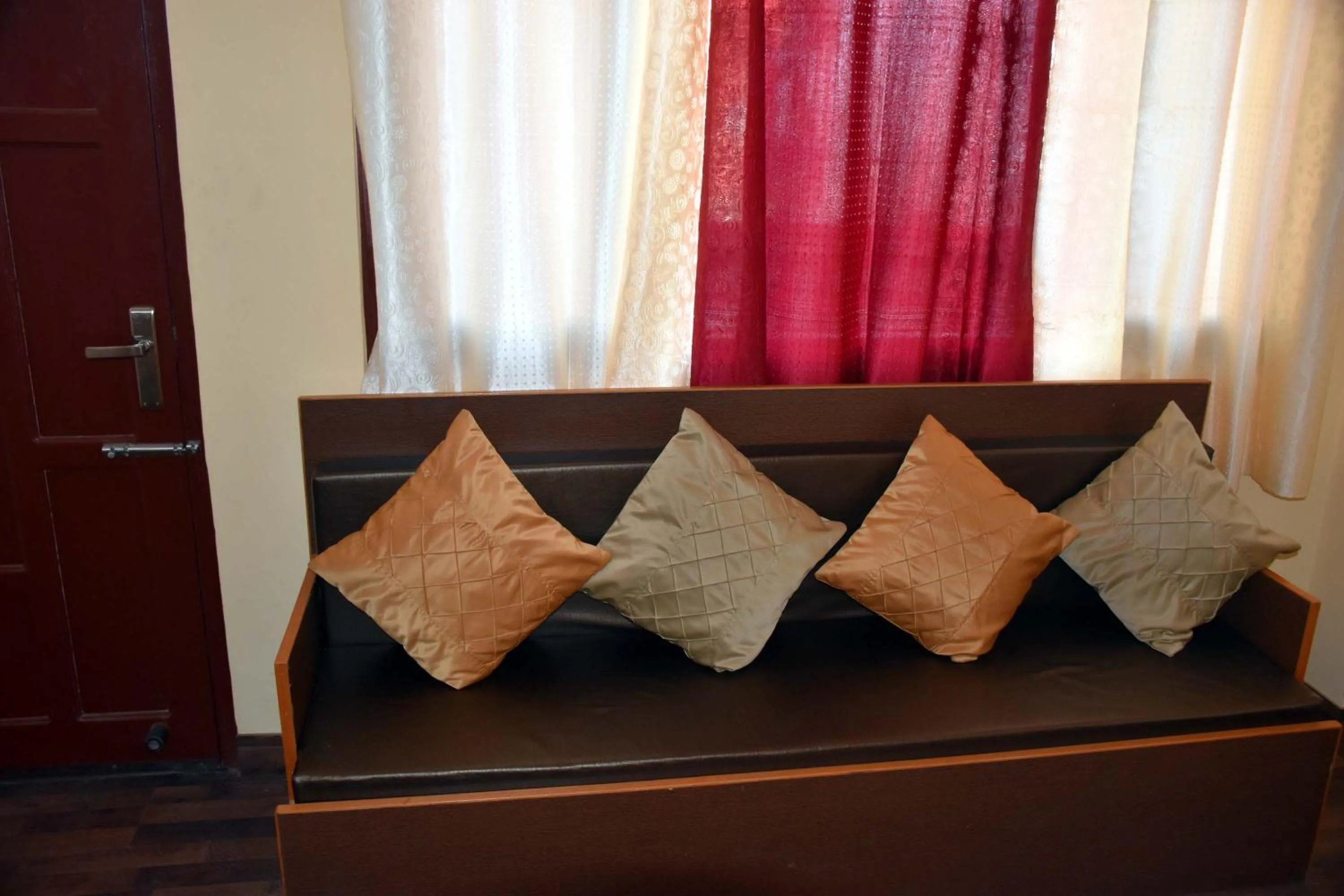 Seating area in Whistling Alpines