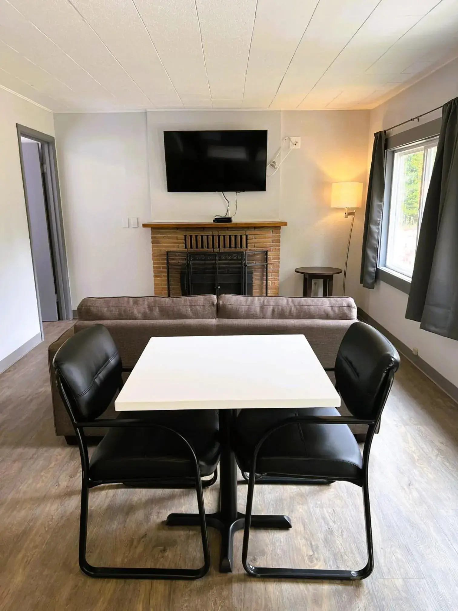 Deluxe Family Suite in Our Place at The Beach Deluxe Family Suite in Our Place at The Beach