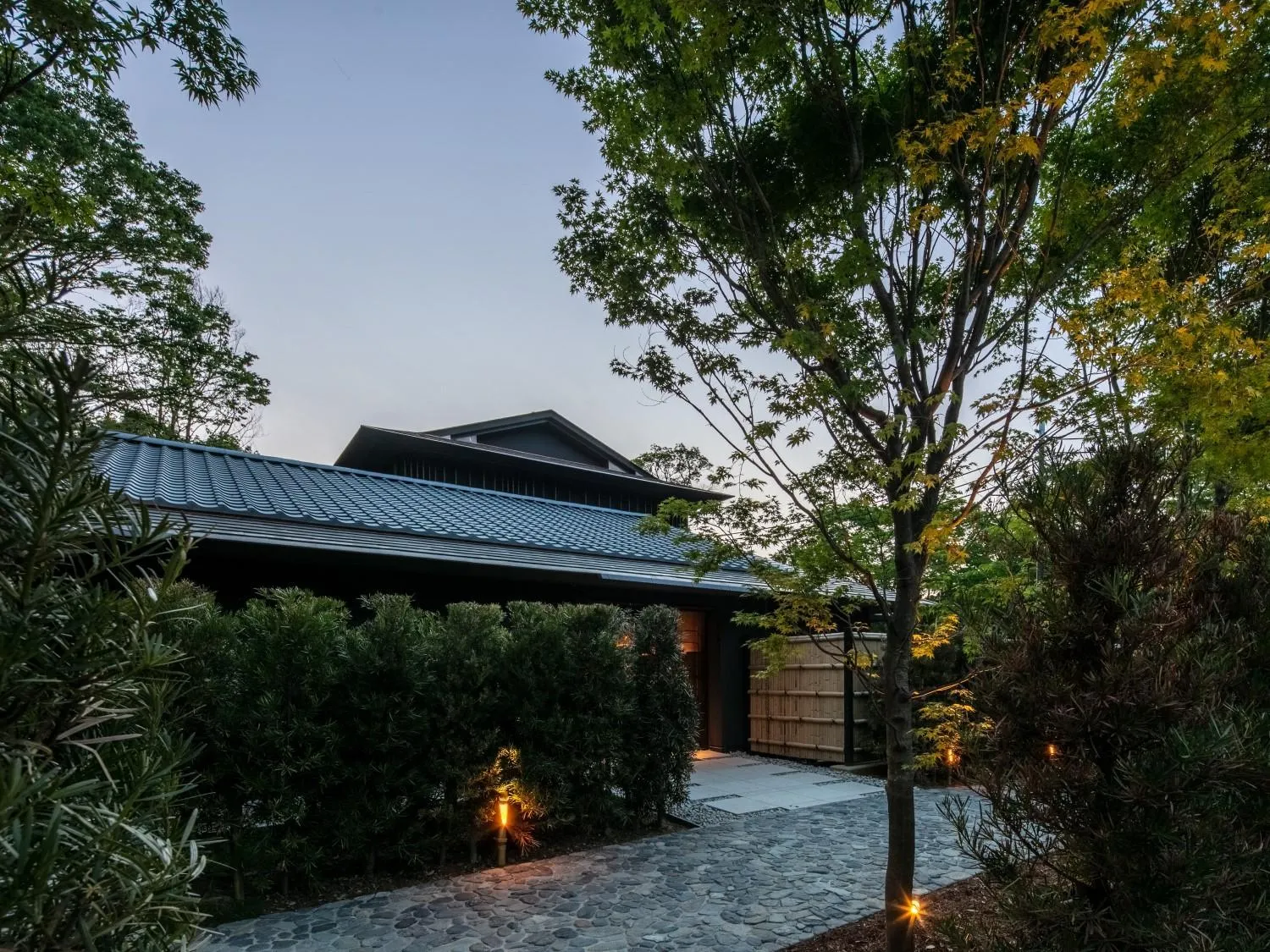 Restaurant/places to eat in Fufu Nara