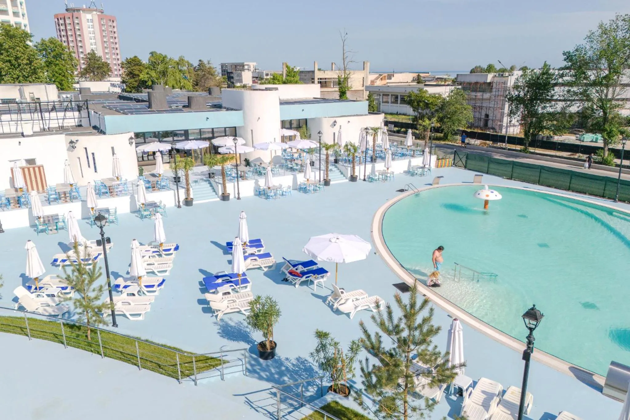 Property building in Mera Holiday Resort