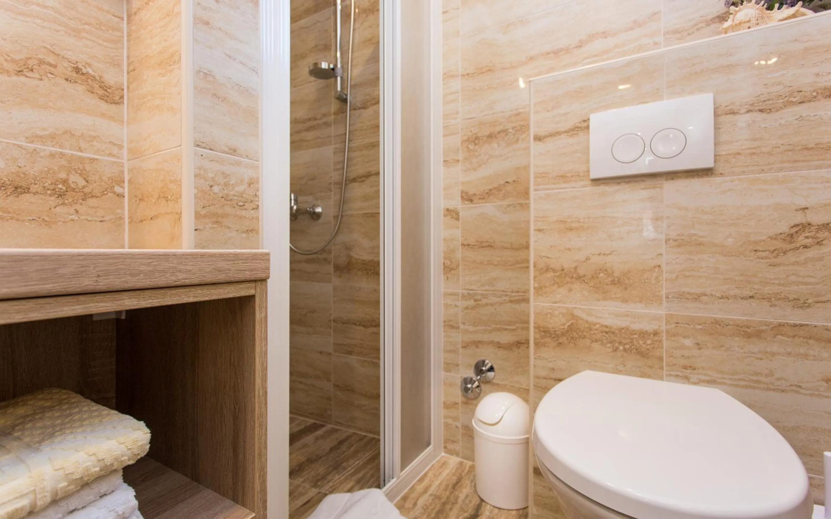 Bathroom in Apartments Polonijo