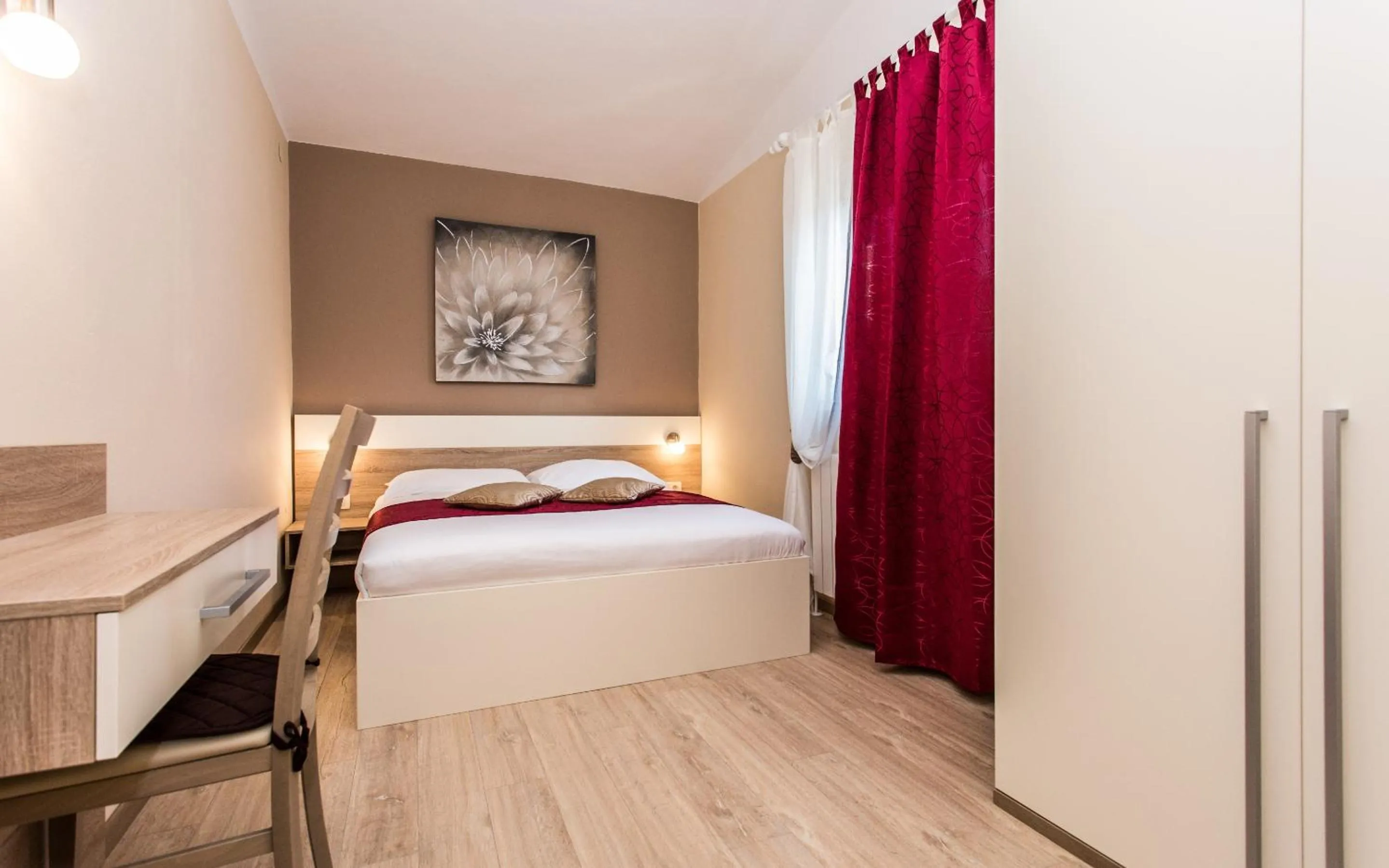 Bedroom, Bed in Apartments Polonijo