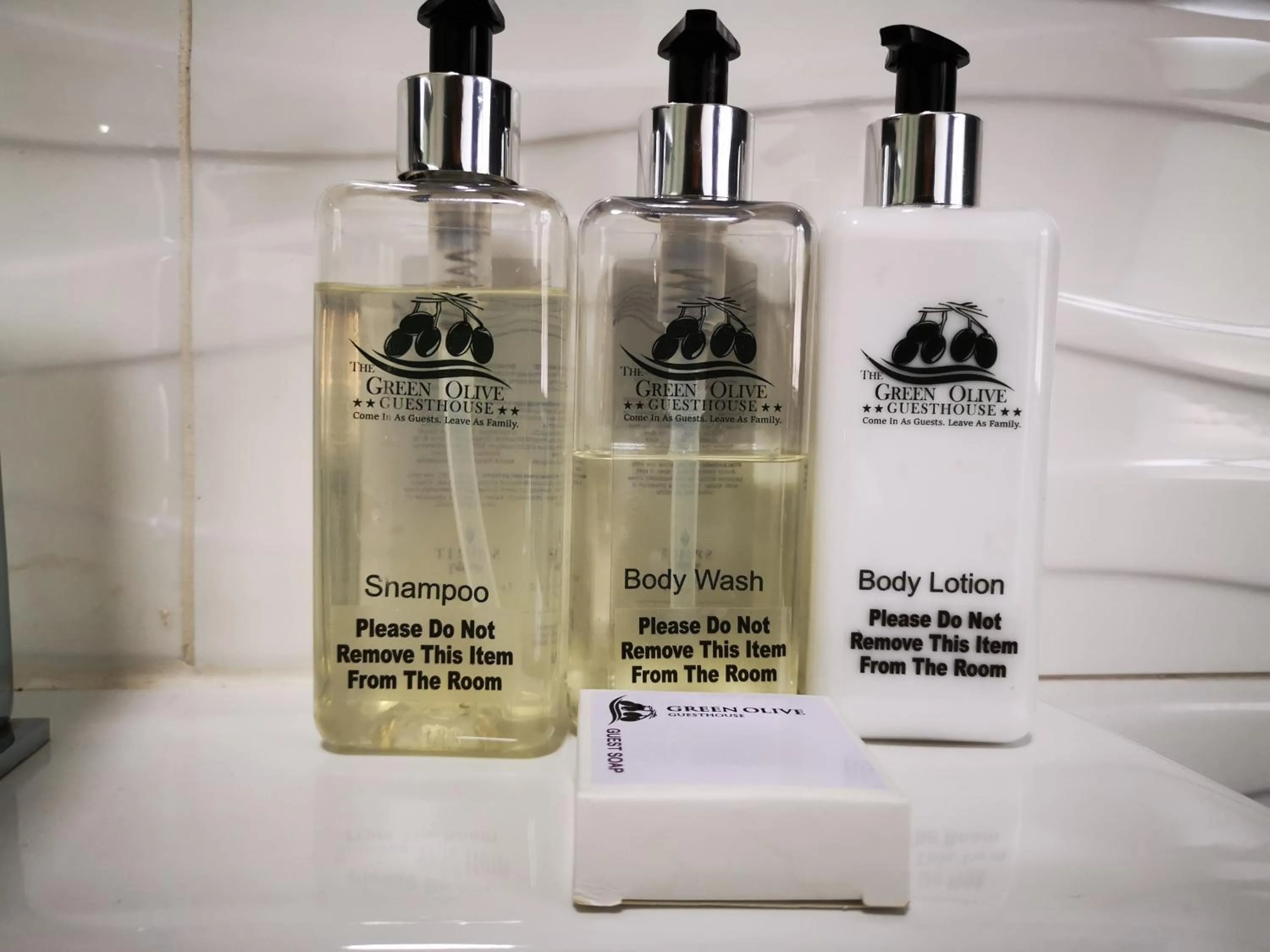 Bathroom in Green Olive Panorama