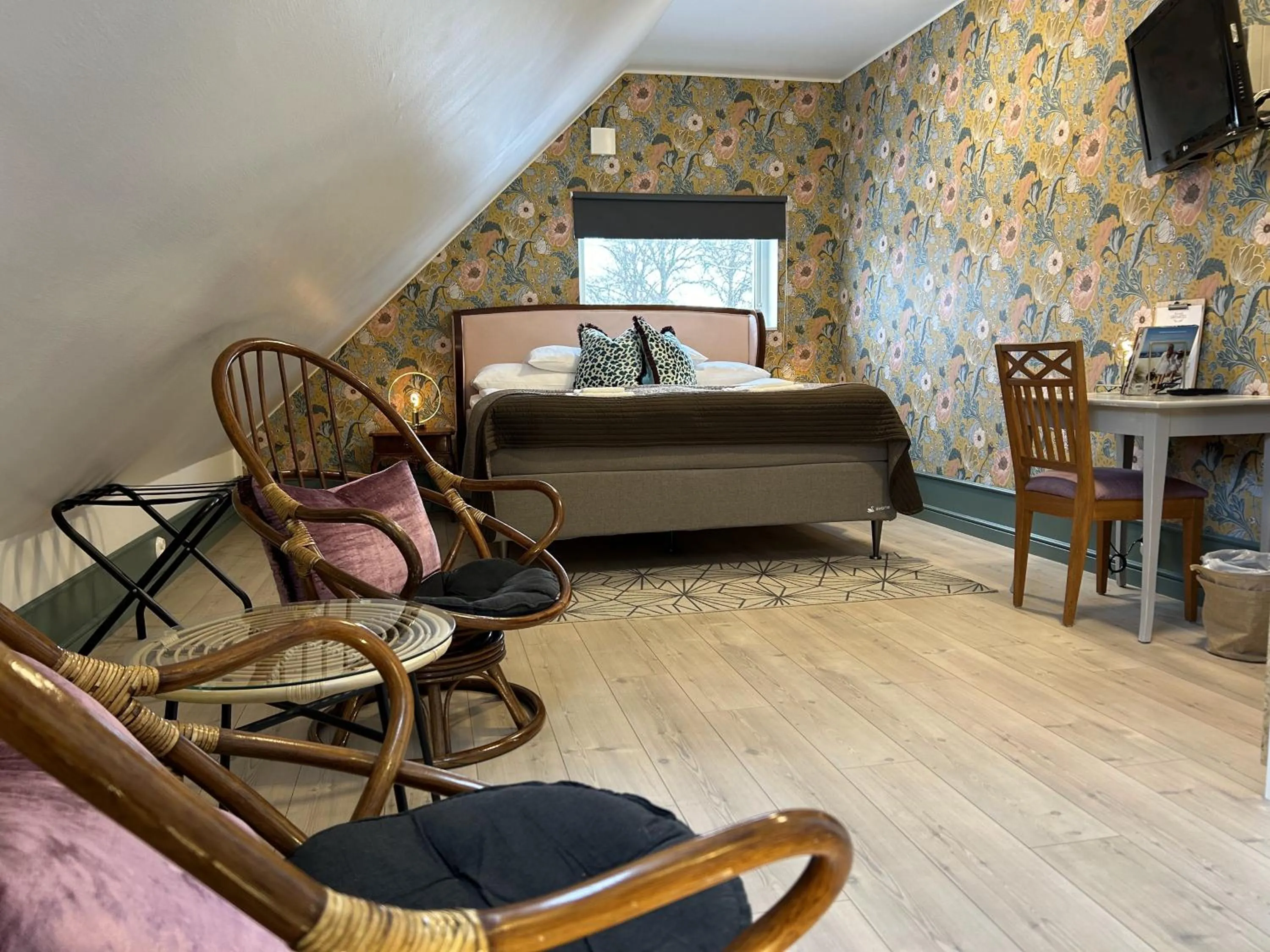 Bed in Halmstad Gårdshotell