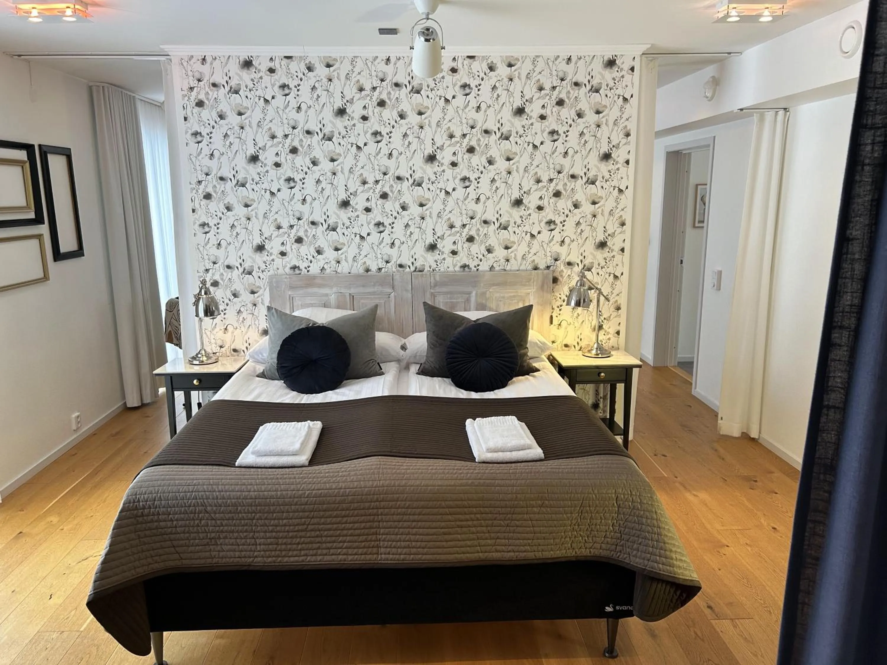 Bed in Halmstad Gårdshotell