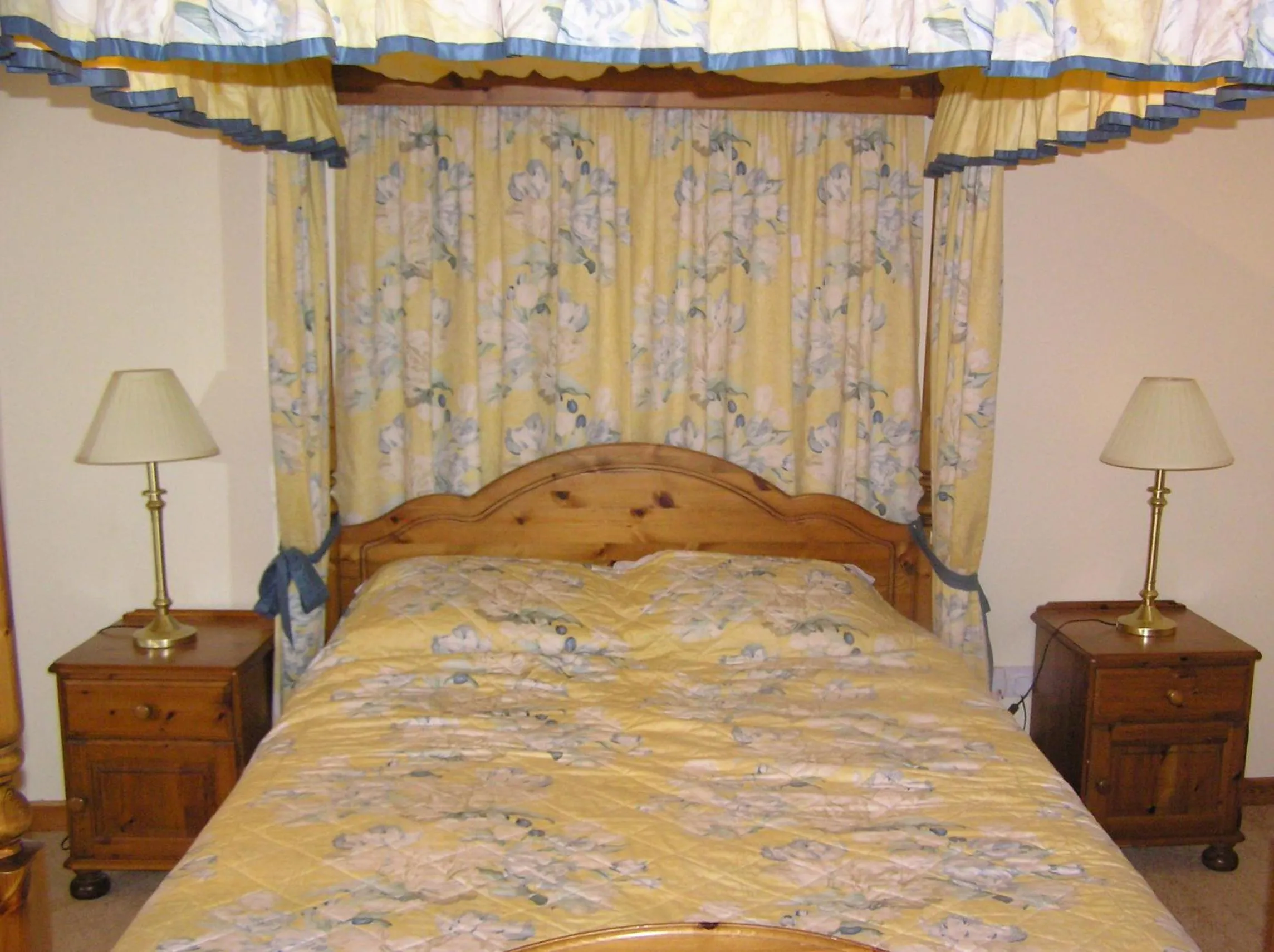 Bed in The Antlers