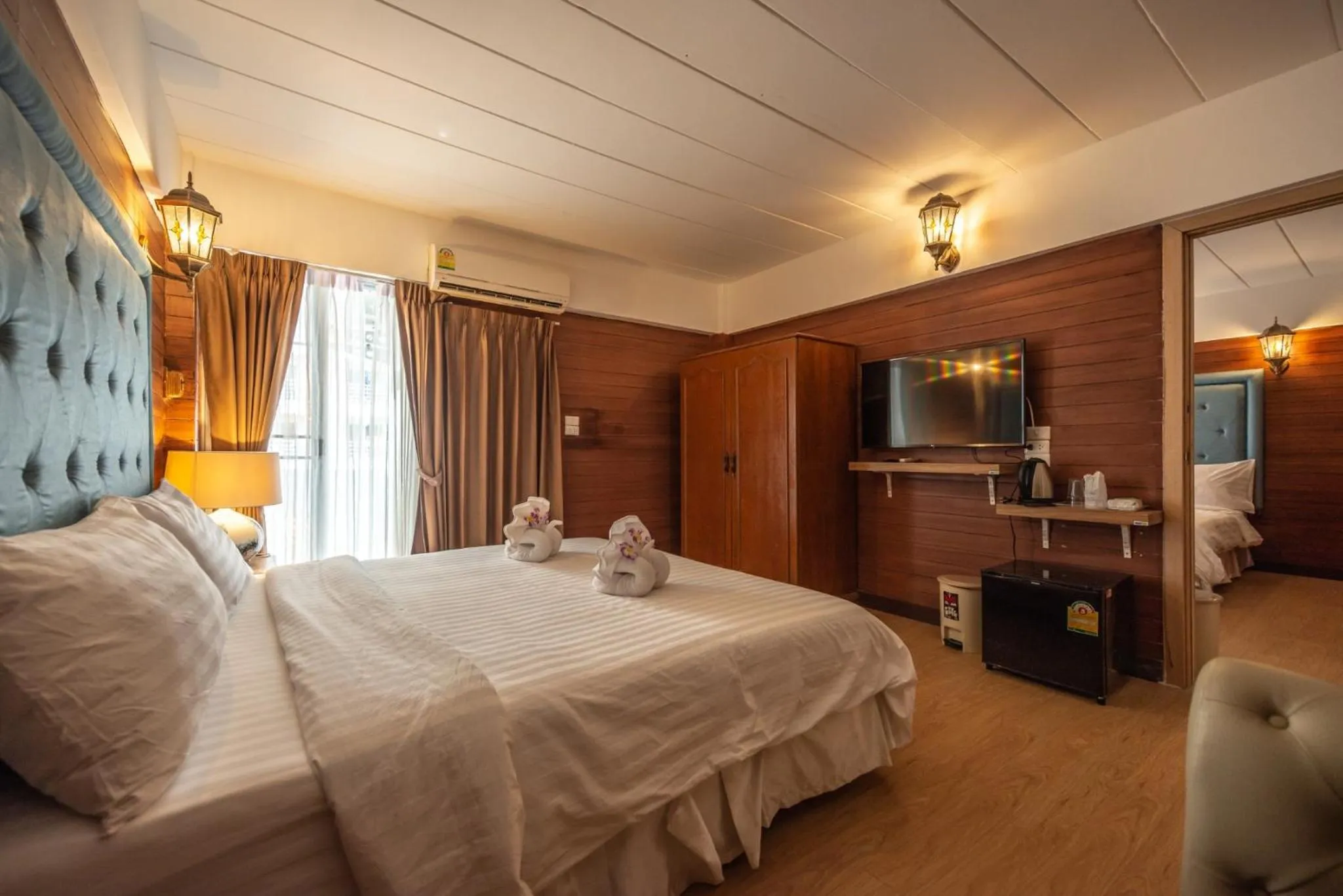 Bed in @42 Residence