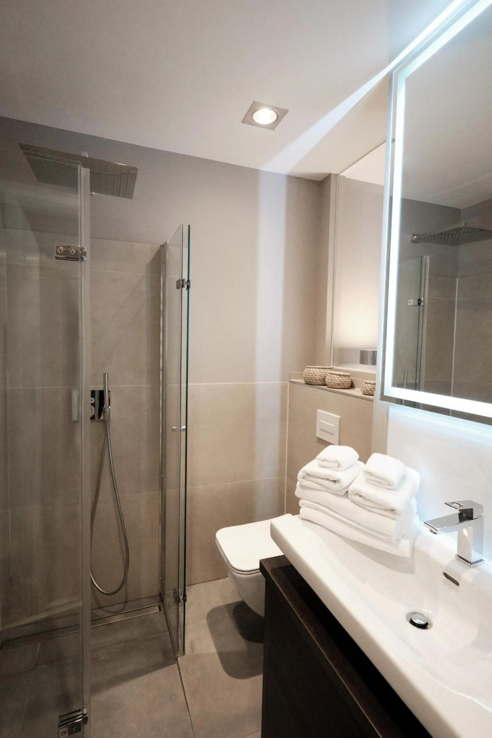 Toilet in SAXX Apartments "Goldberg Karree"