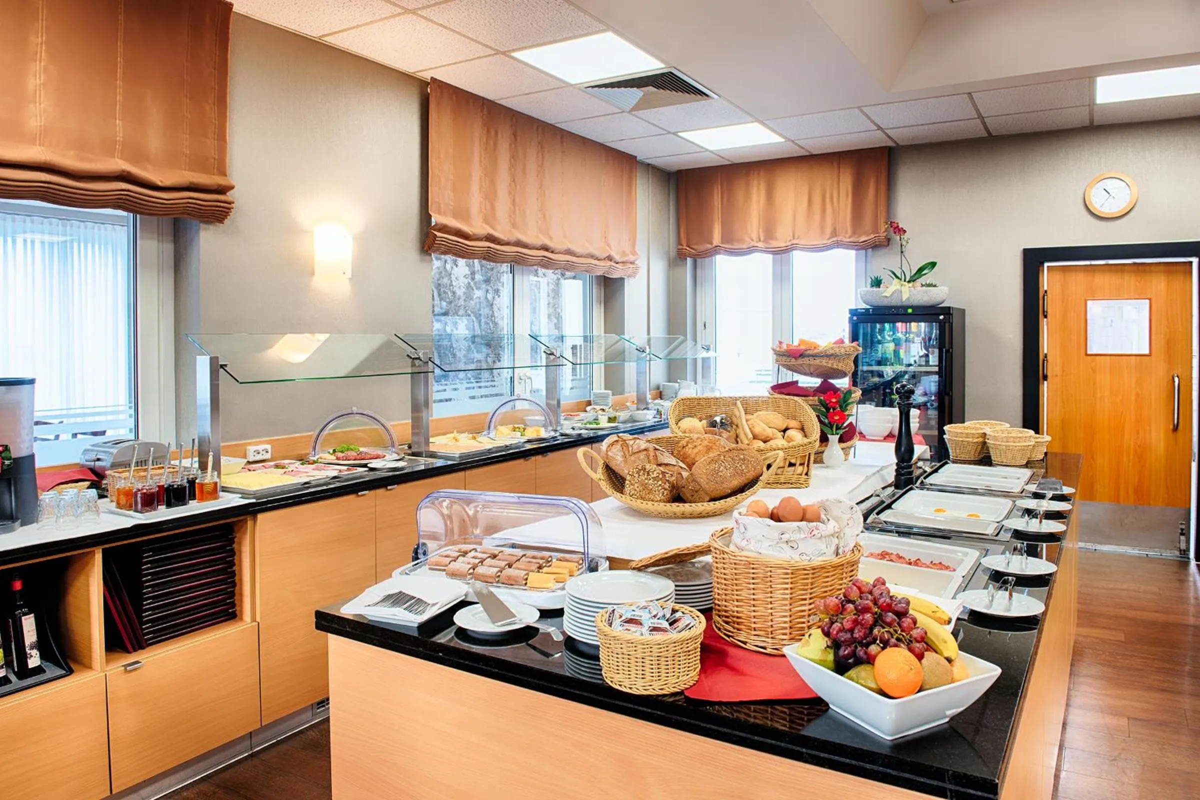 Buffet breakfast in Hotel Sachsen-Anhalt