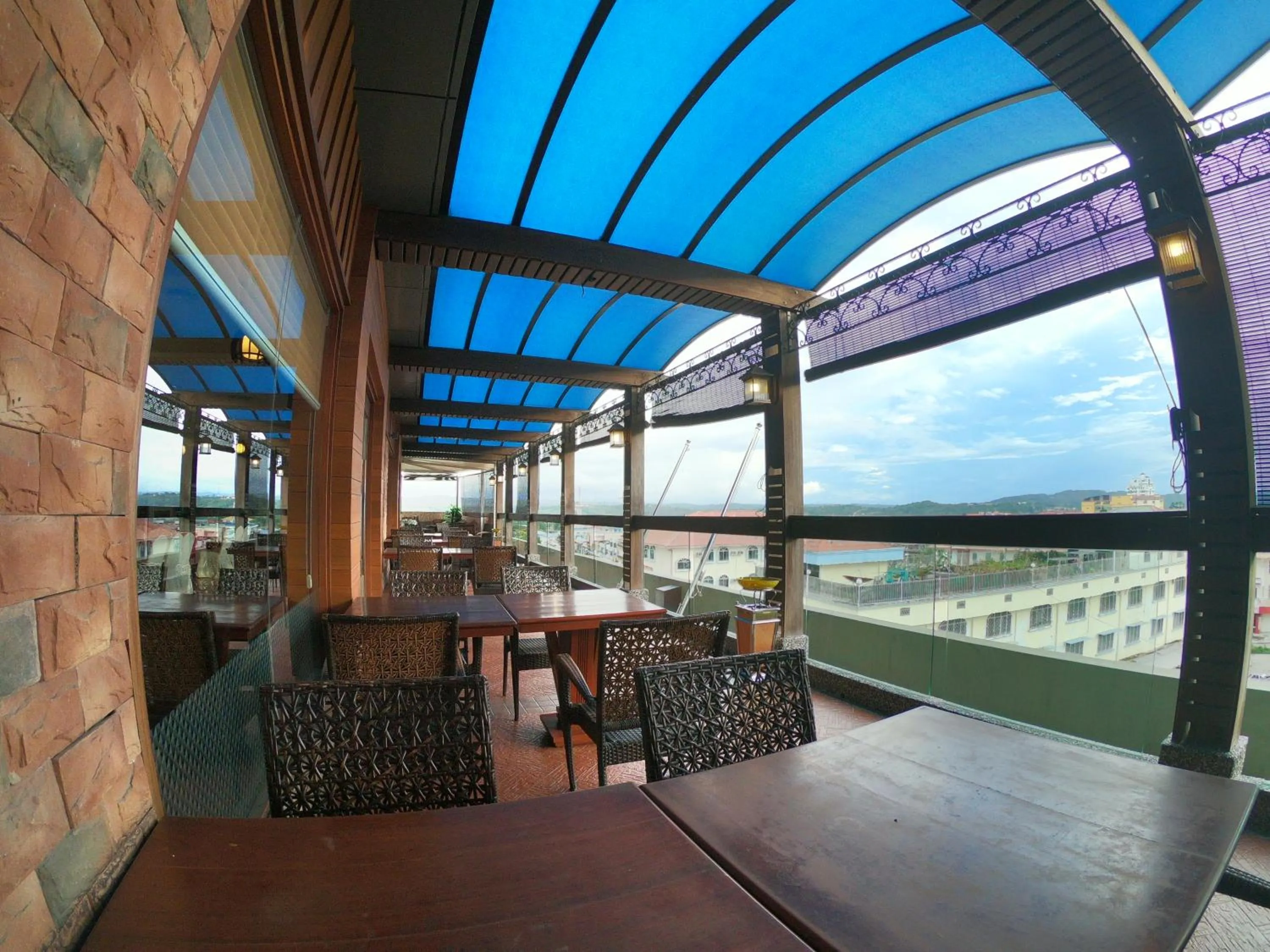 Restaurant/places to eat in Sento Hotel